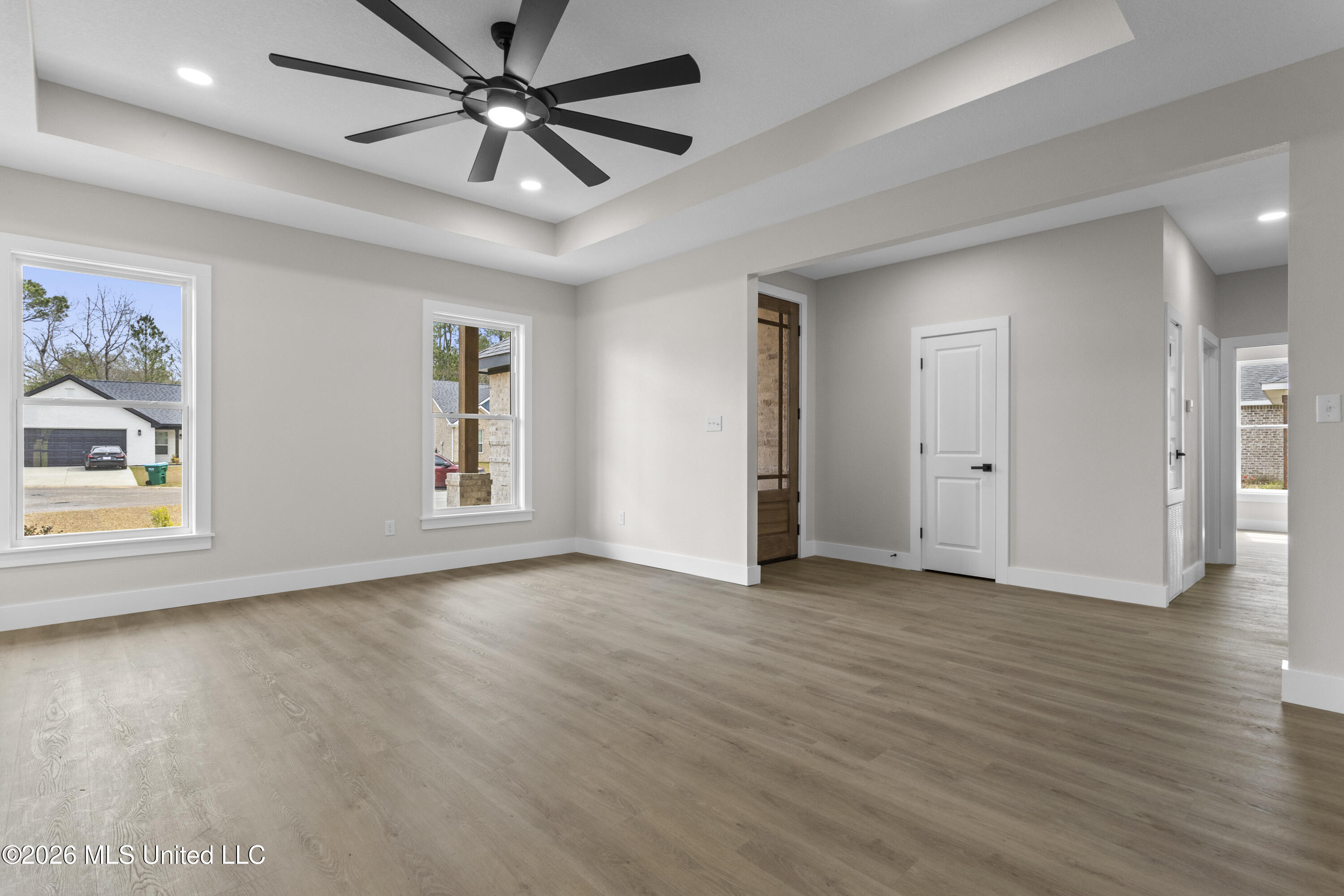 2014 Parkview Drive Property Photo 9