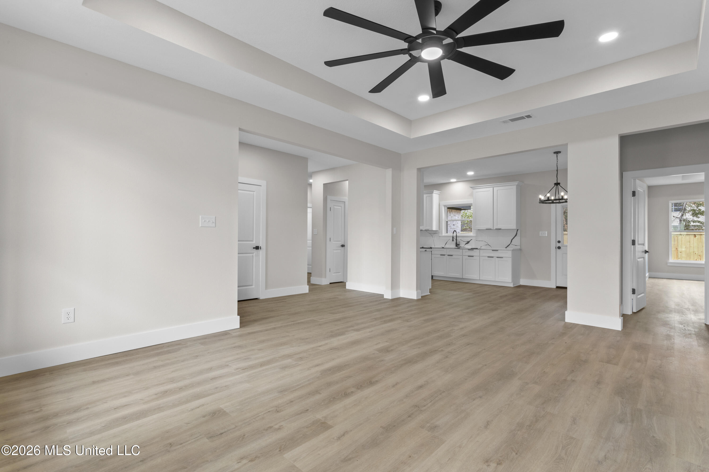 2014 Parkview Drive Property Photo 10