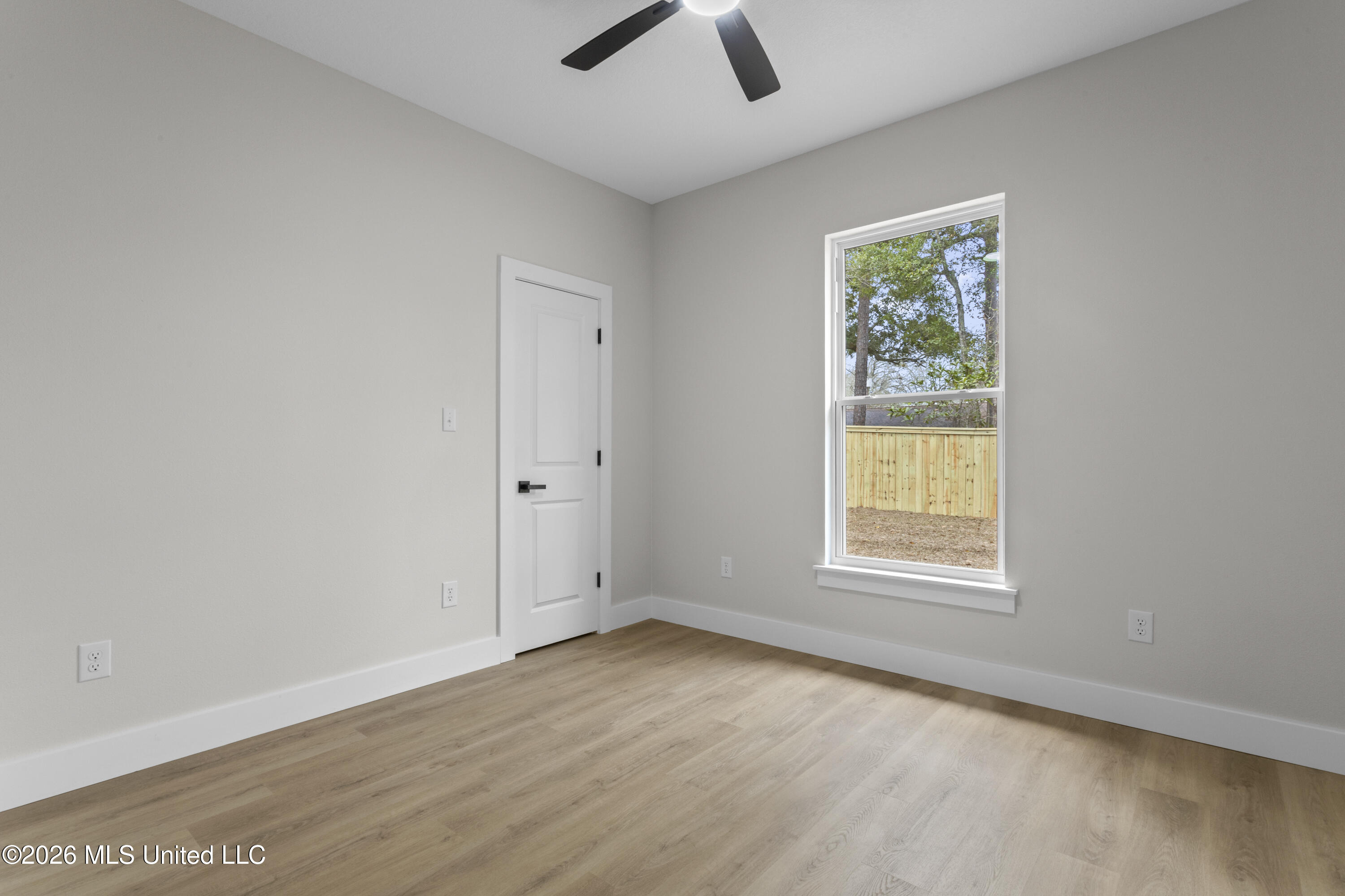 2014 Parkview Drive Property Photo 30