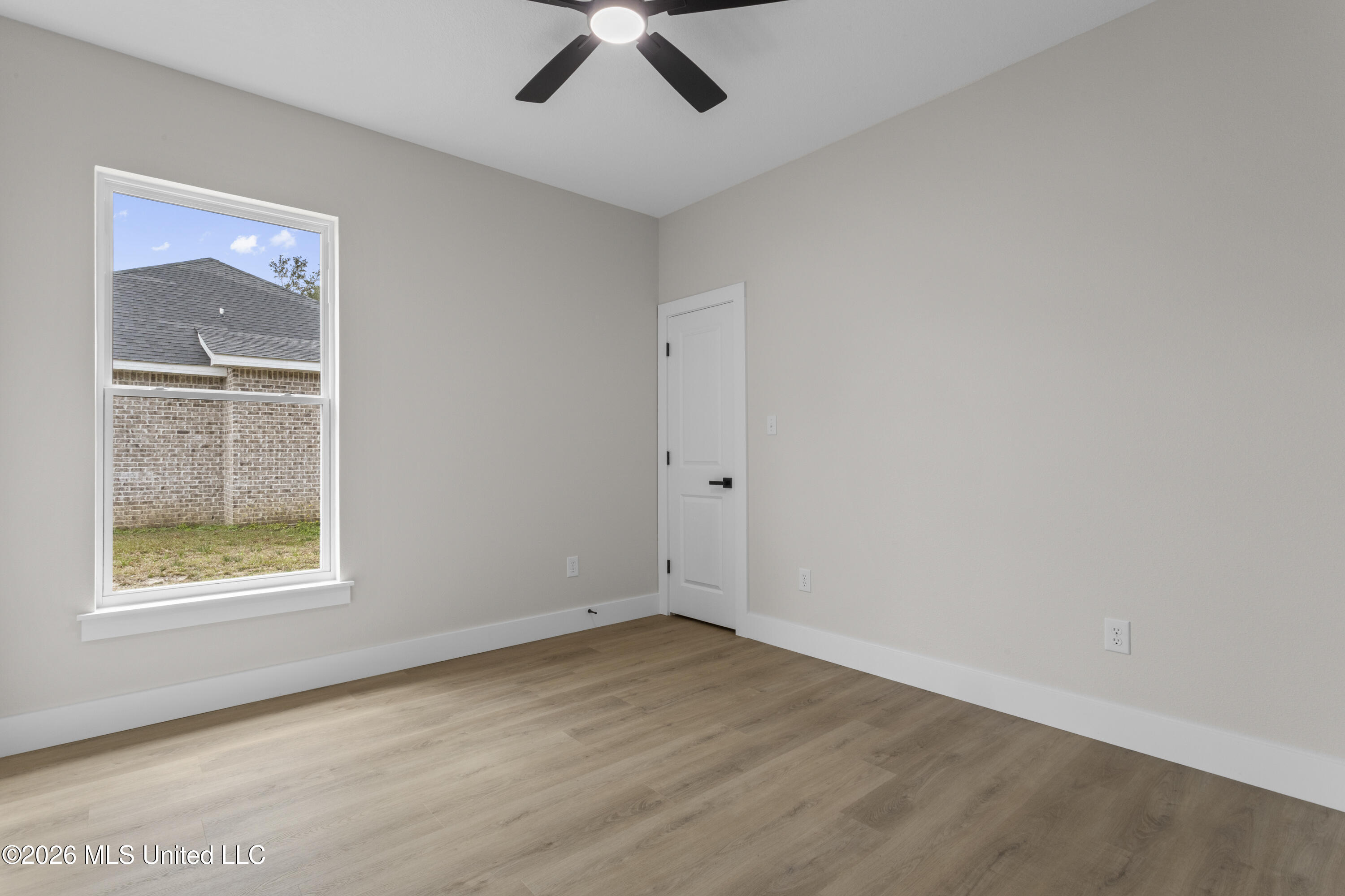 2014 Parkview Drive Property Photo 32