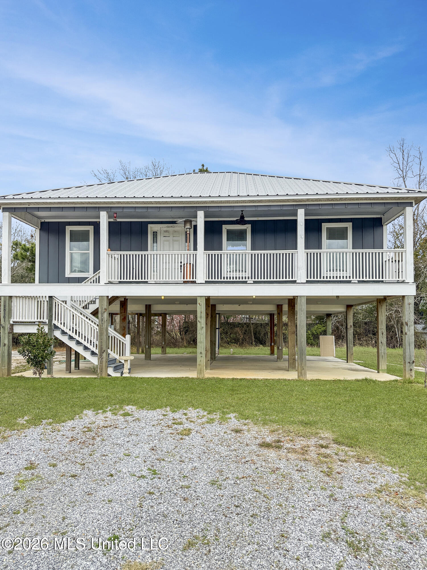 10501 Pin Oak Drive Property Photo 1