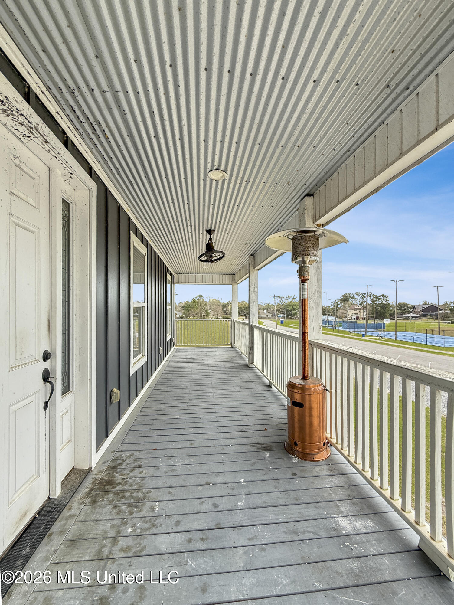 10501 Pin Oak Drive Property Photo 6