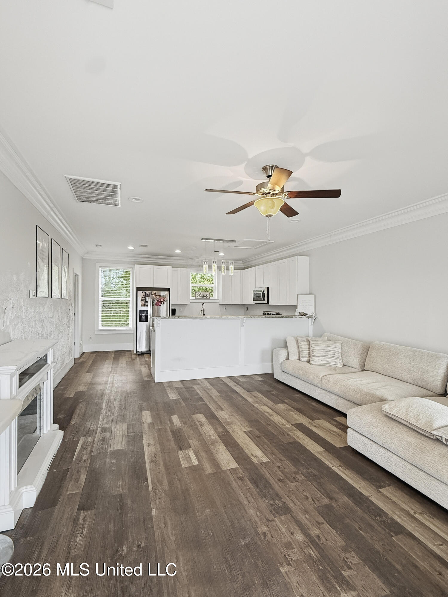 10501 Pin Oak Drive Property Photo 7