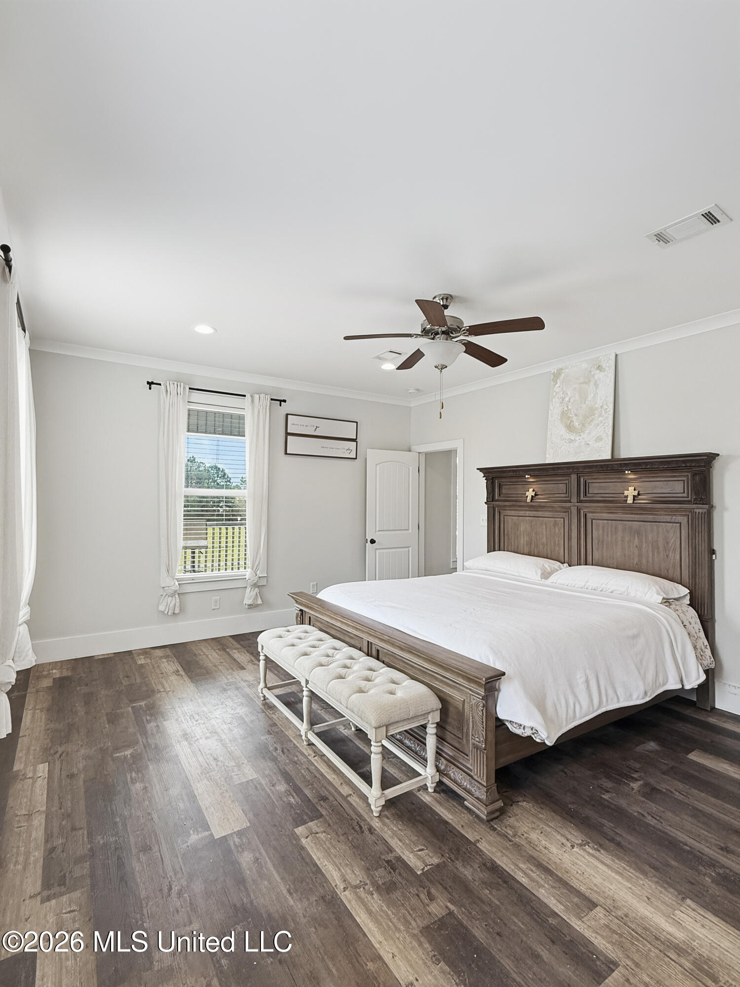 10501 Pin Oak Drive Property Photo 10