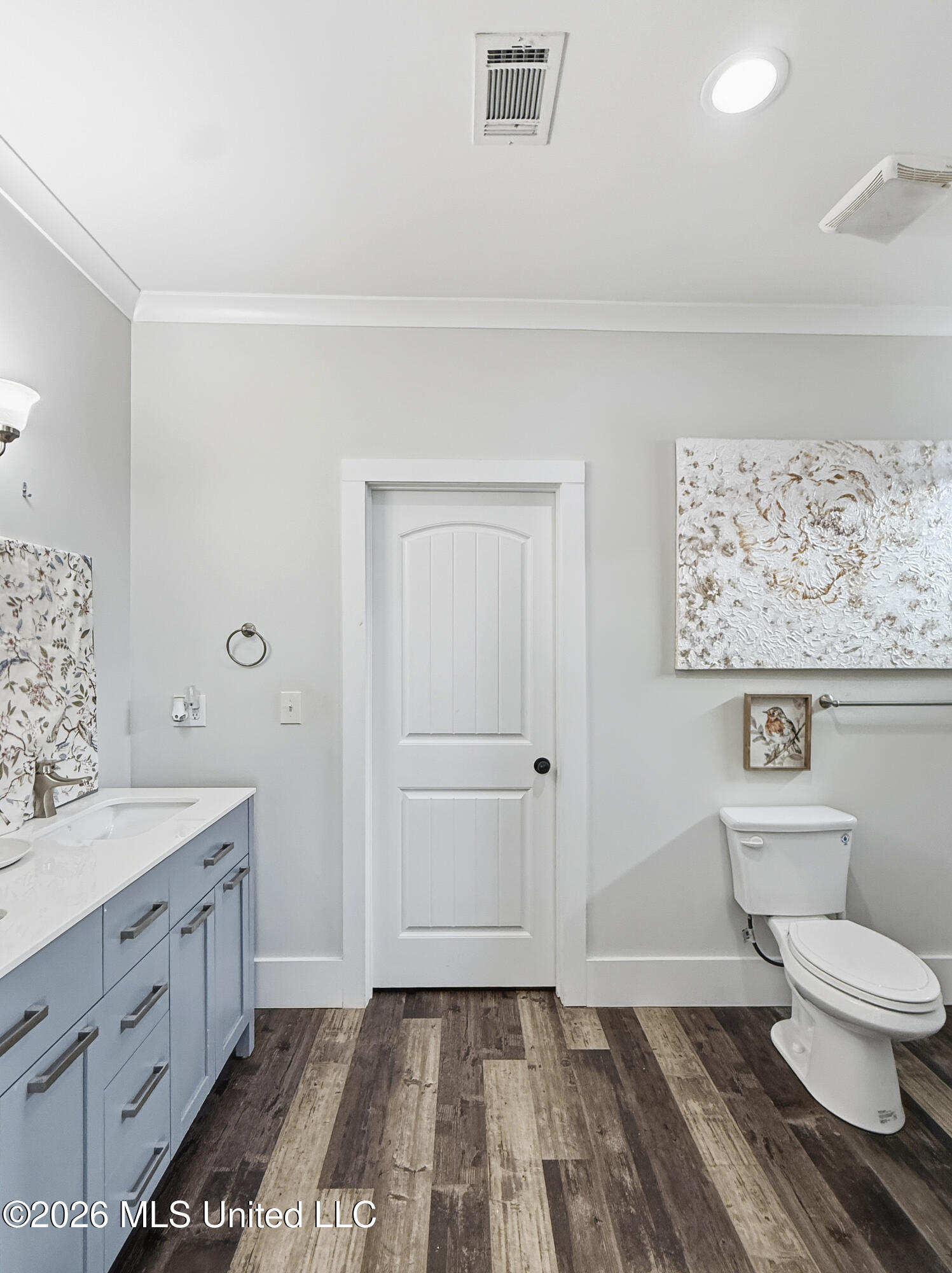10501 Pin Oak Drive Property Photo 12
