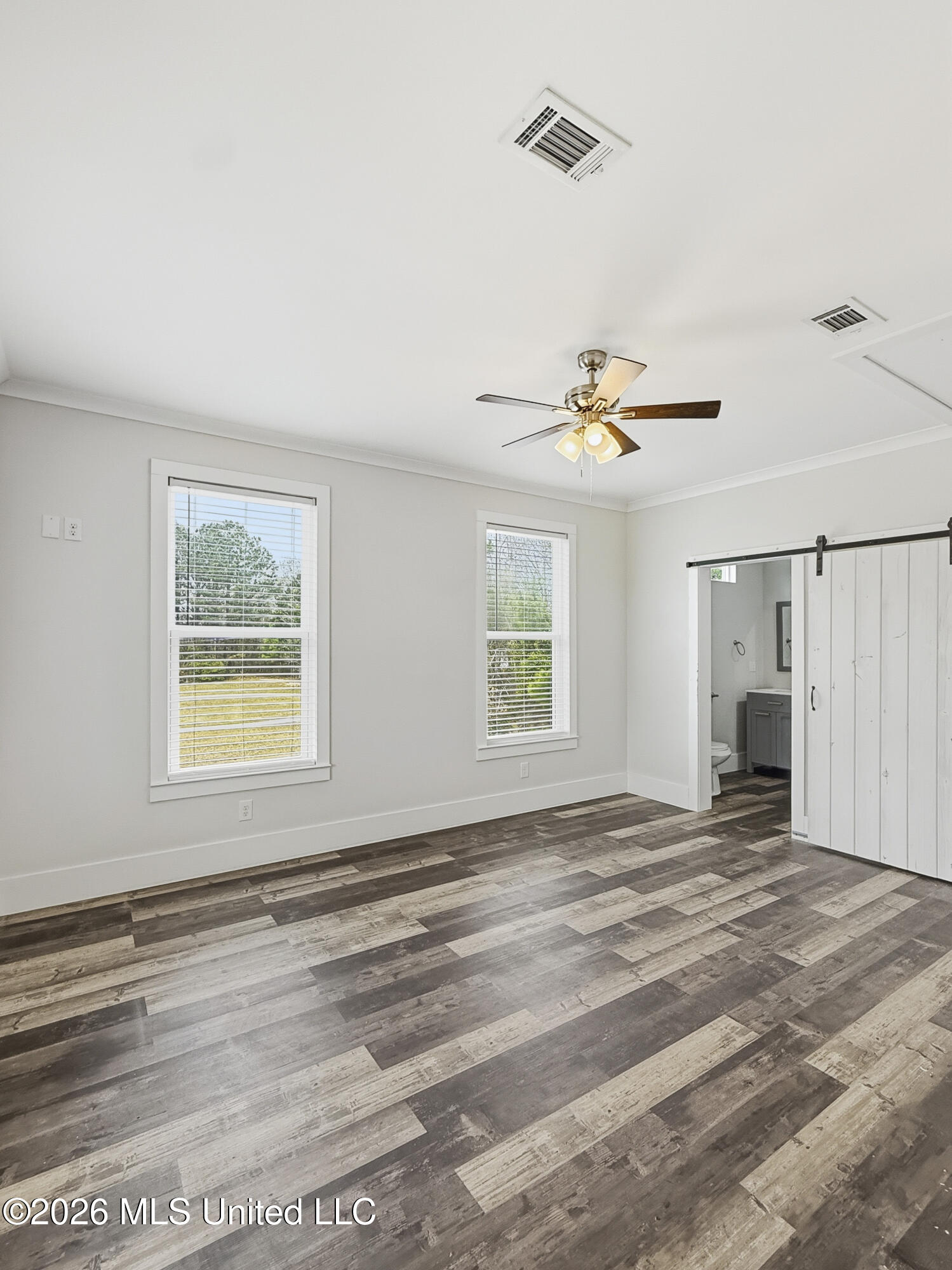 10501 Pin Oak Drive Property Photo 17