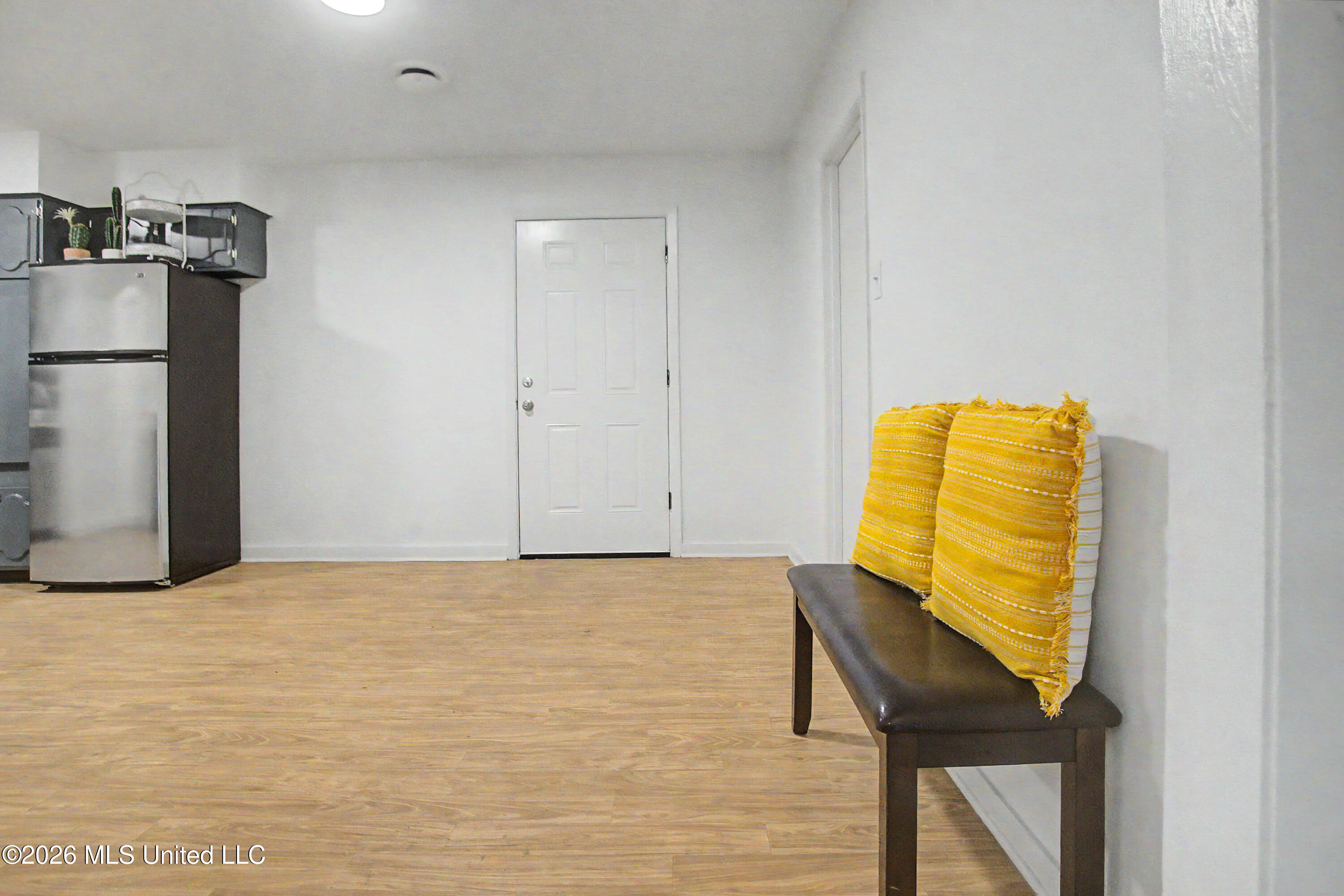 329 Popp's Ferry Road Property Photo 7