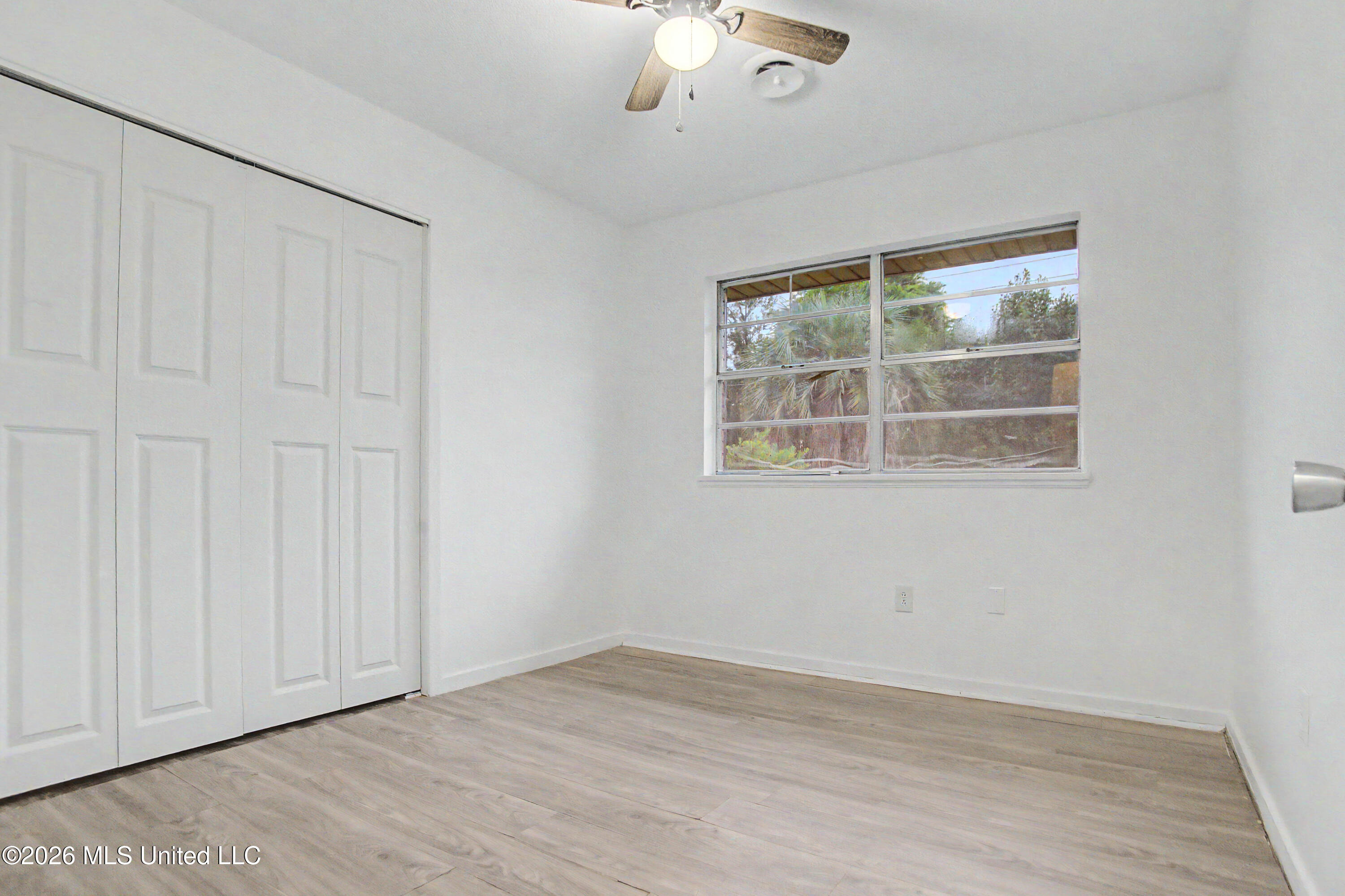 329 Popp's Ferry Road Property Photo 13
