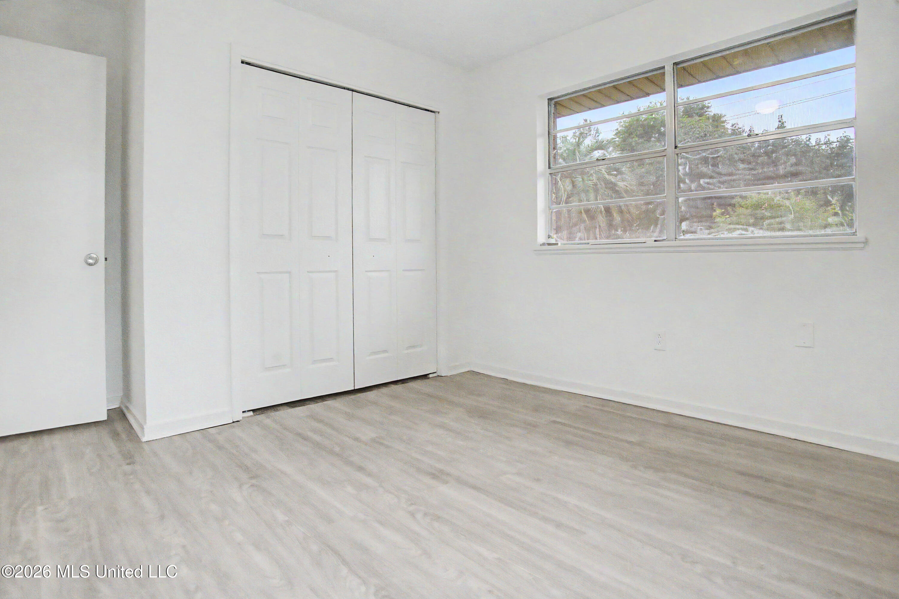 329 Popp's Ferry Road Property Photo 14