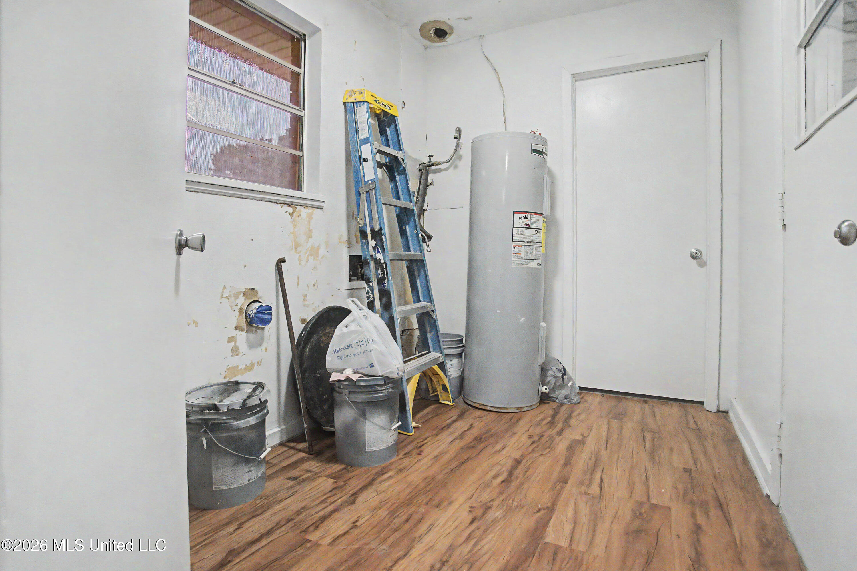 329 Popp's Ferry Road Property Photo 25