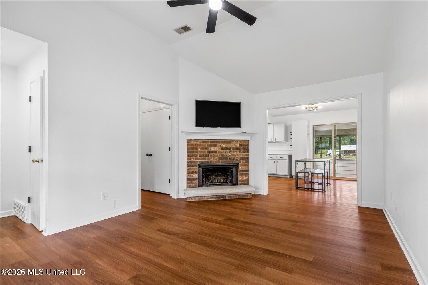 263 Nonconnah Drive Property Photo 4