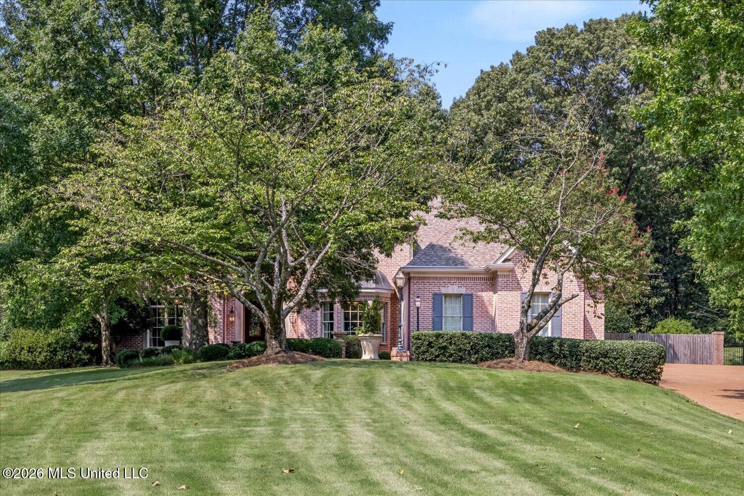 5220 Wedgewood Drive Property Photo 2