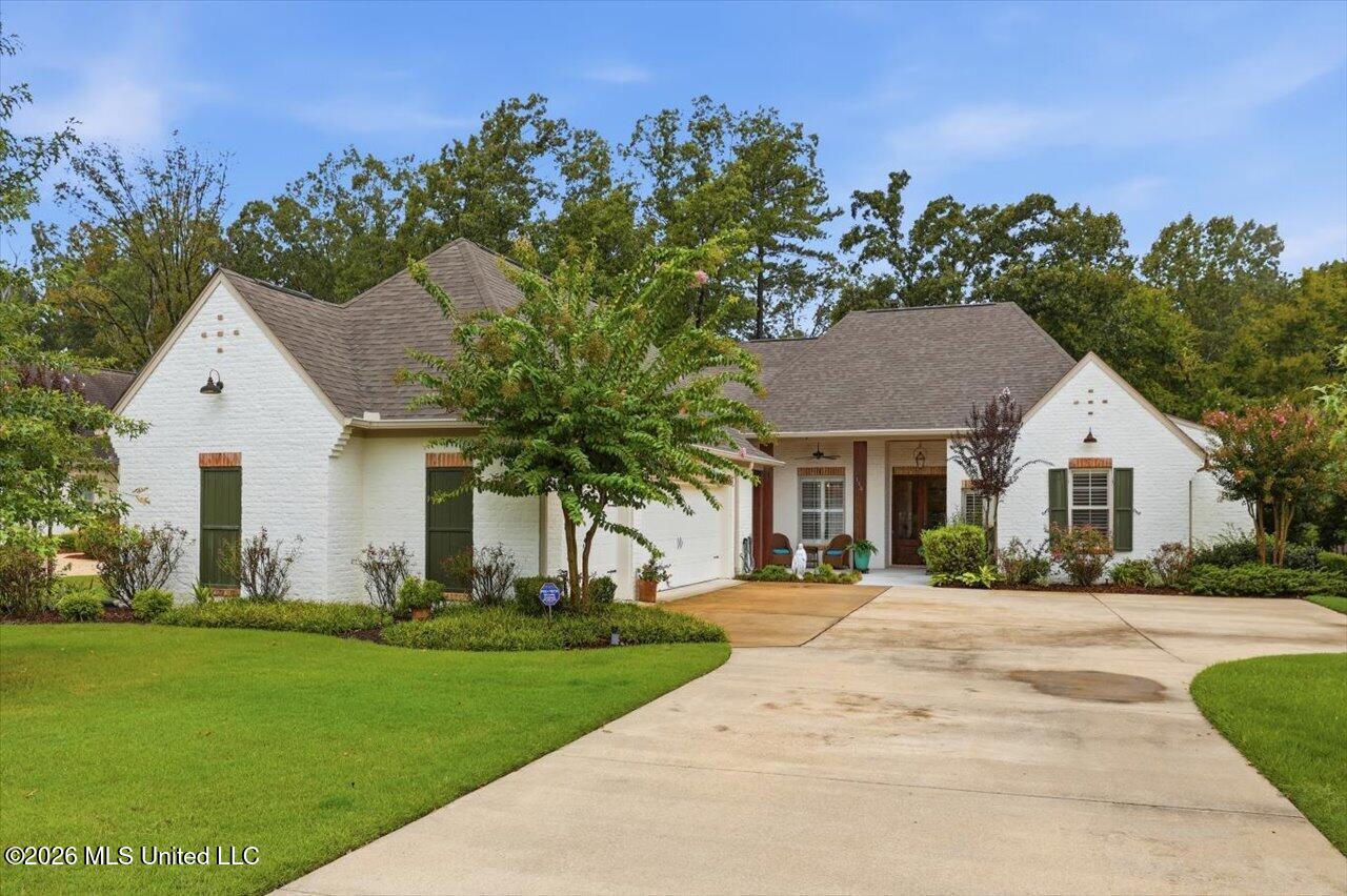 116 Wingtip Cove Property Photo 1