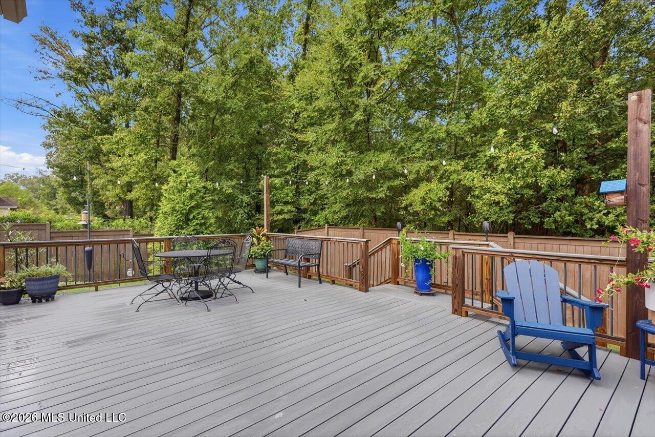 116 Wingtip Cove Property Photo 8