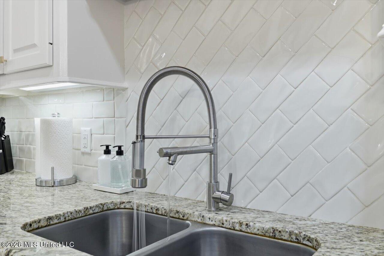 116 Wingtip Cove Property Photo 30