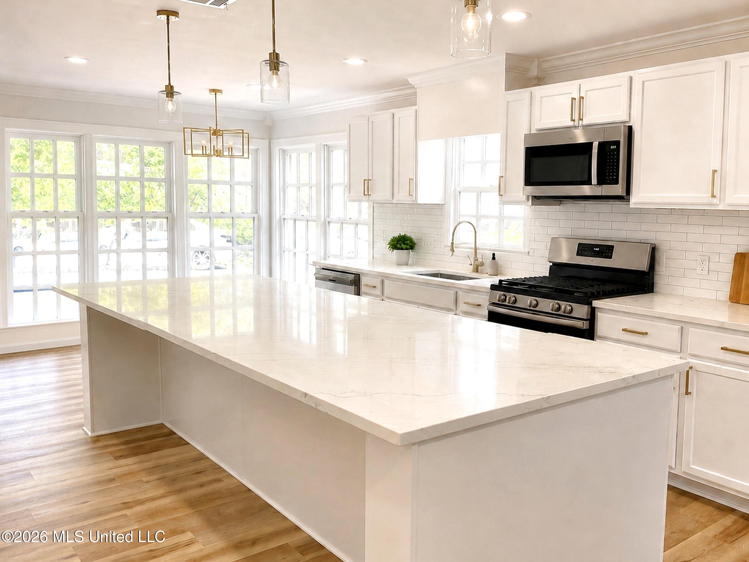 54 Woodridge Place Property Photo 3