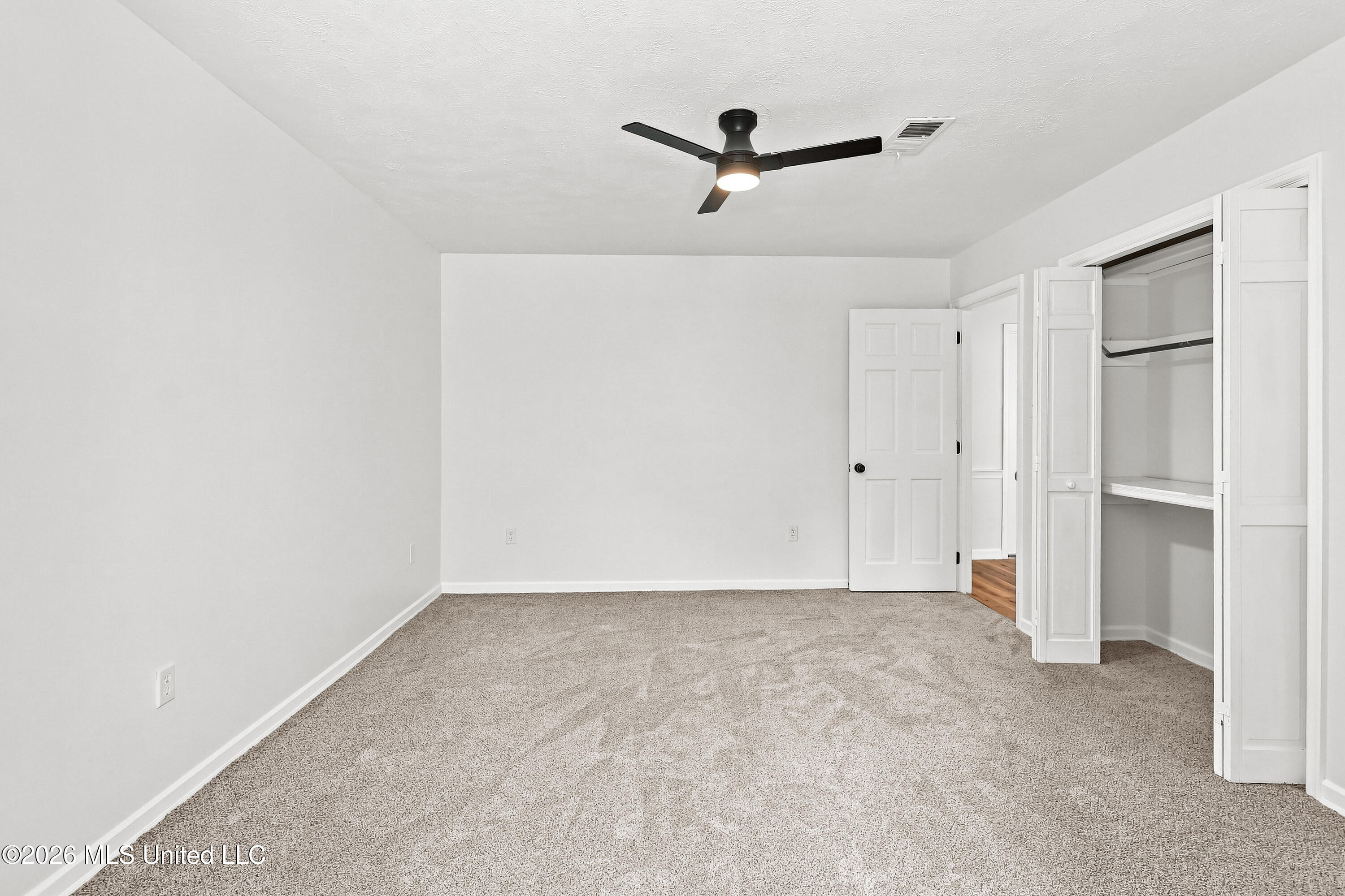 54 Woodridge Place Property Photo 14