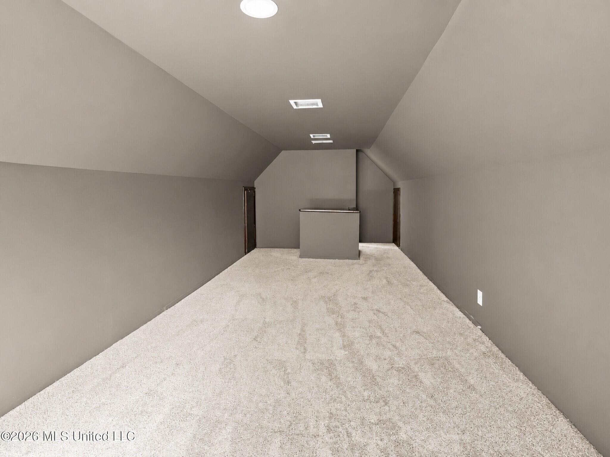 54 Woodridge Place Property Photo 18