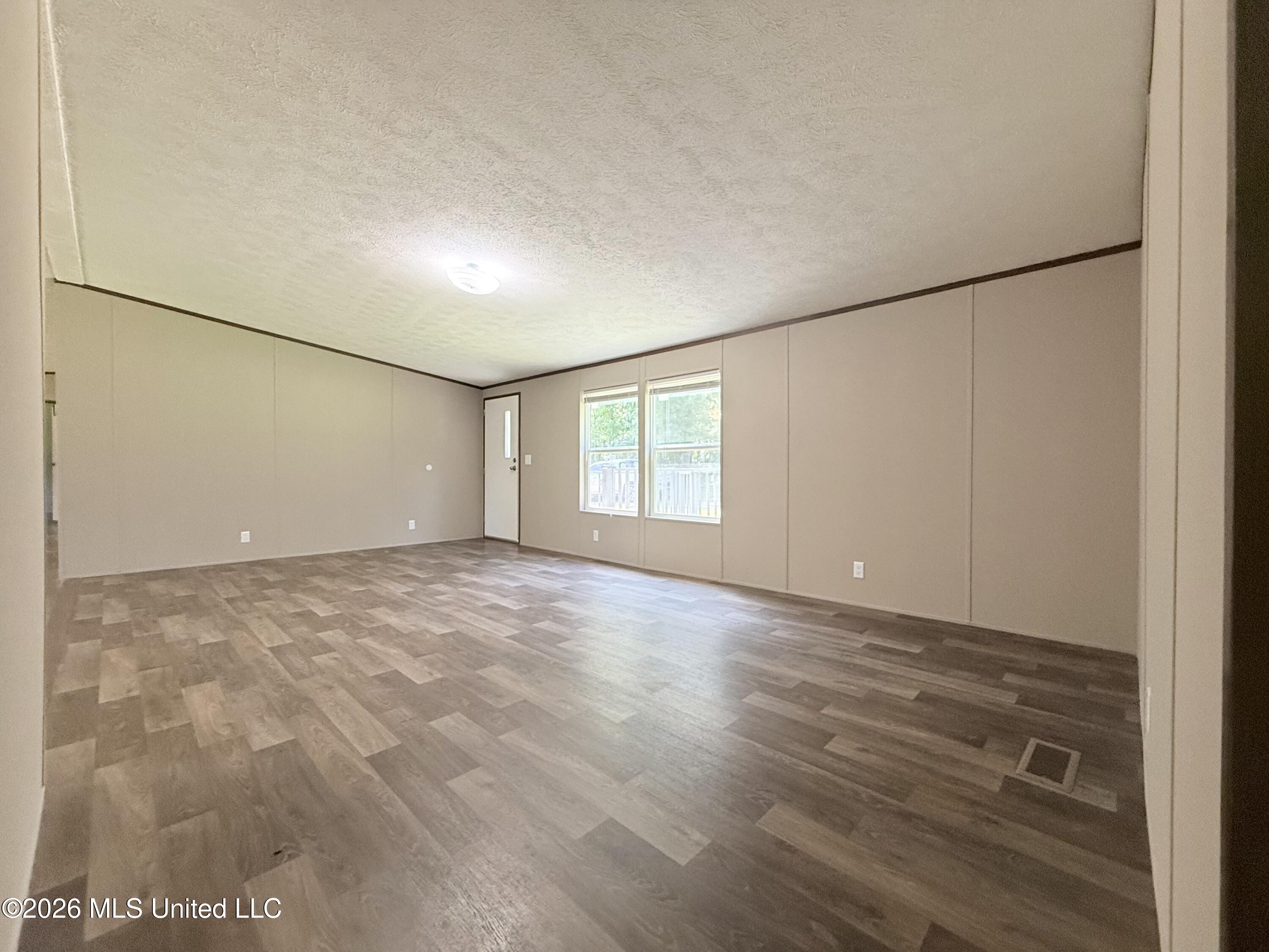 1206 Quinlivan Road Property Photo 2
