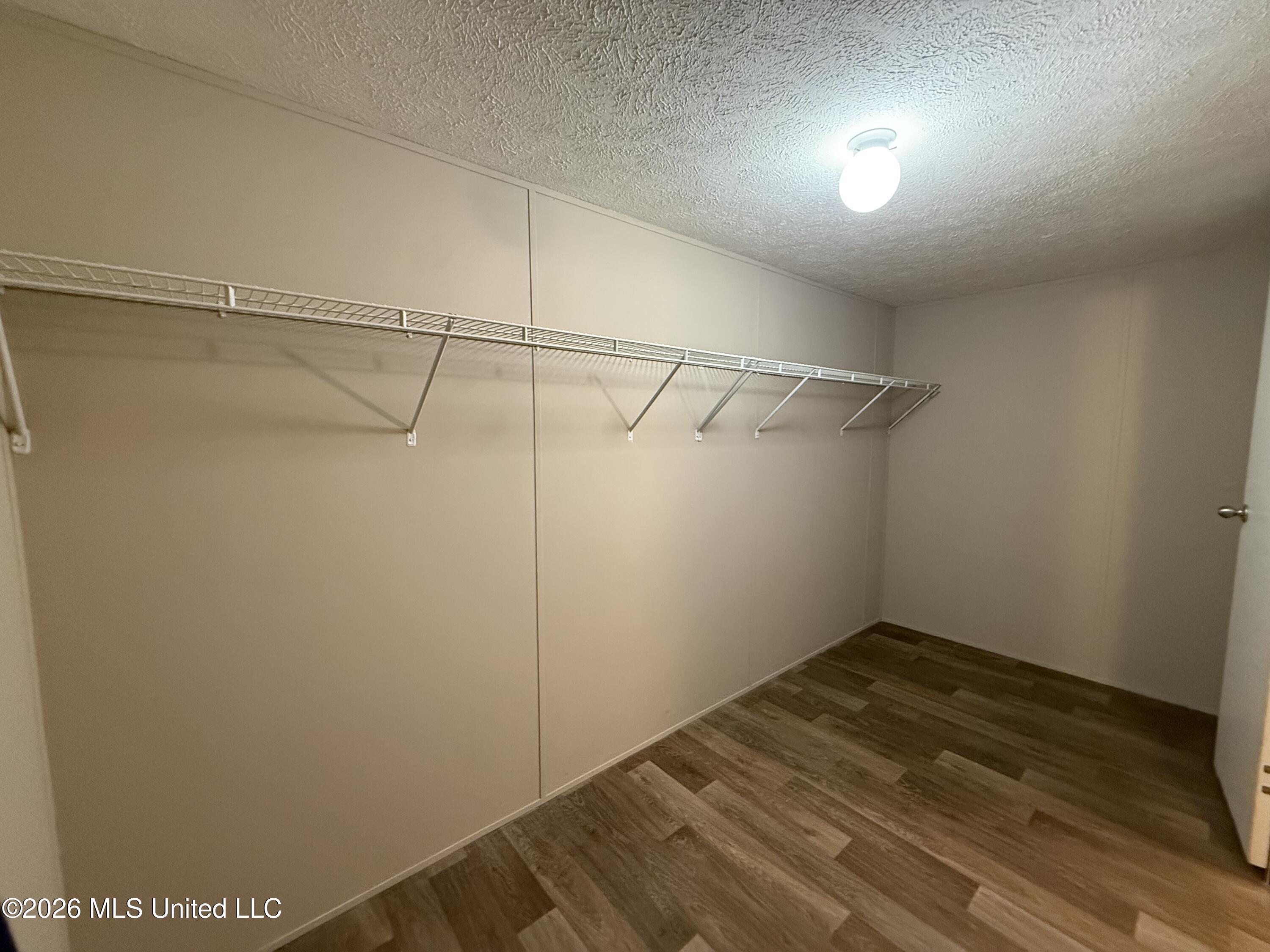 1206 Quinlivan Road Property Photo 7