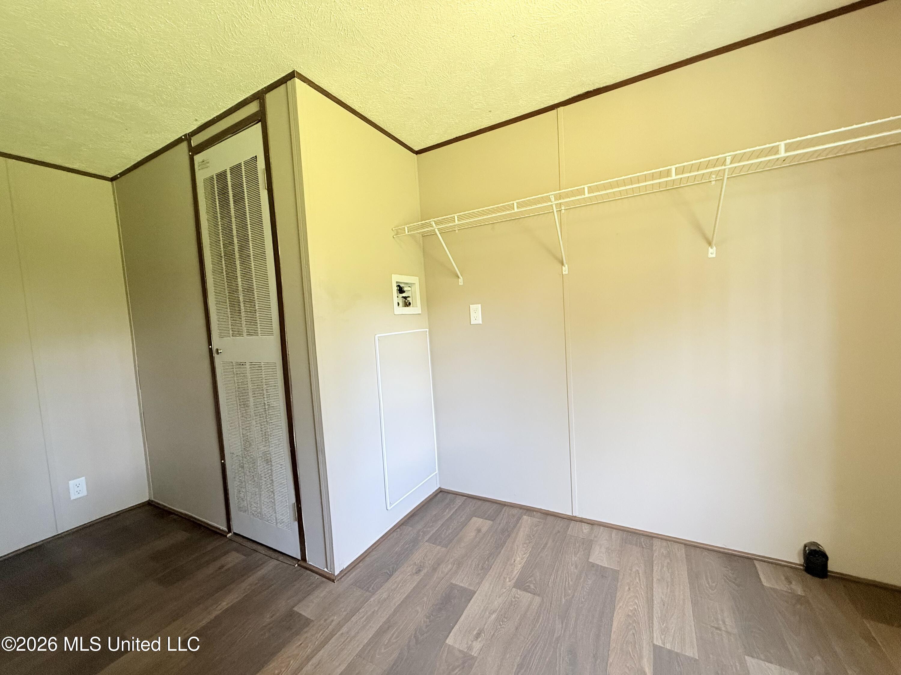 1206 Quinlivan Road Property Photo 19