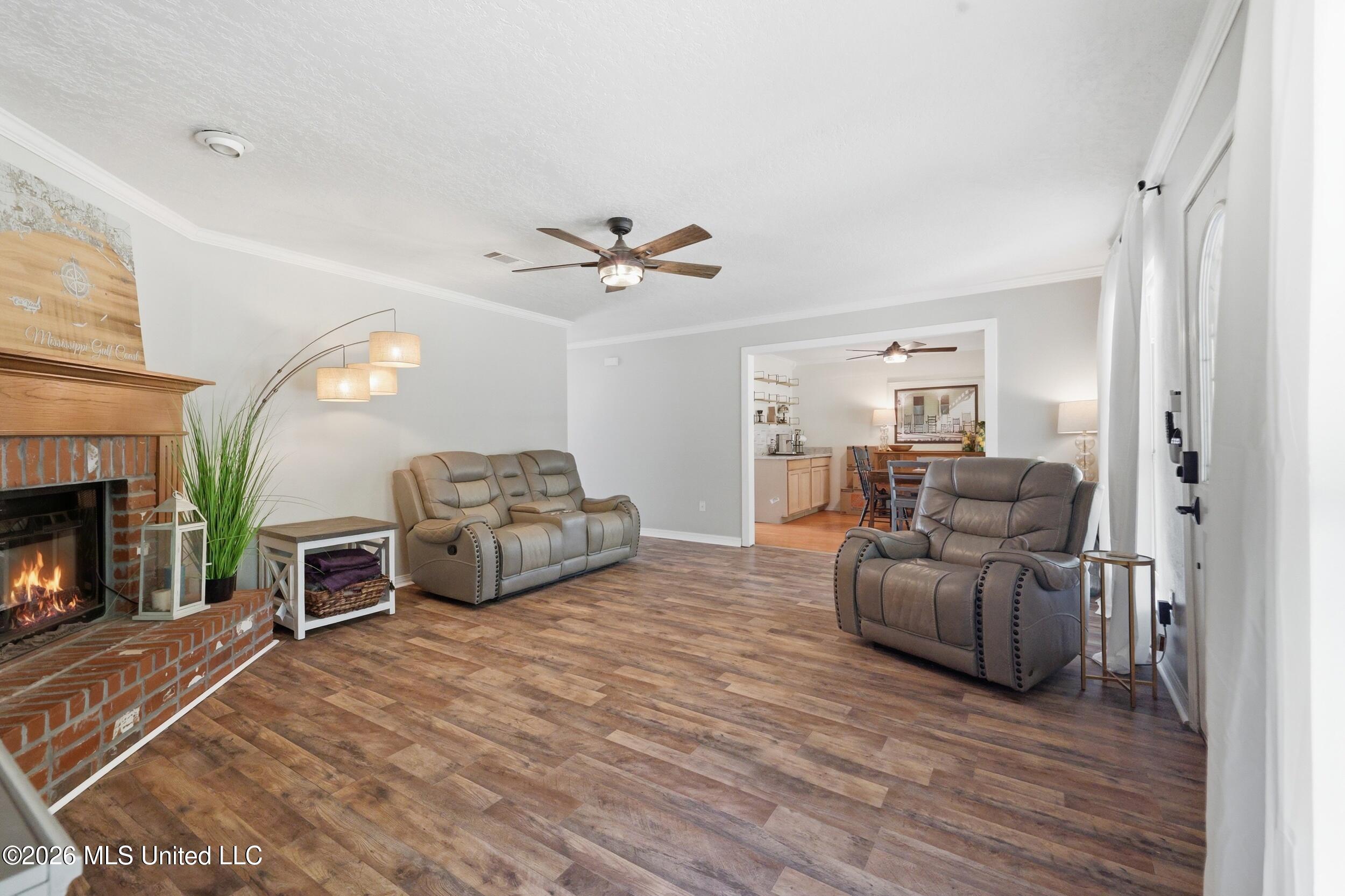 26560 Camille Drive Property Photo 6