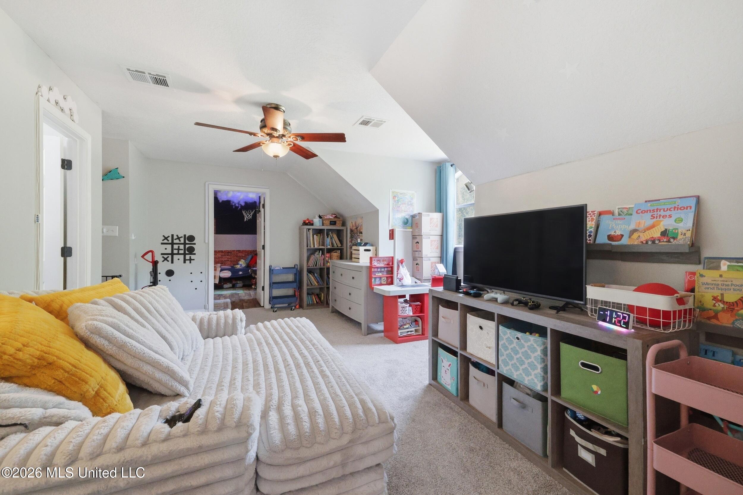 26560 Camille Drive Property Photo 17