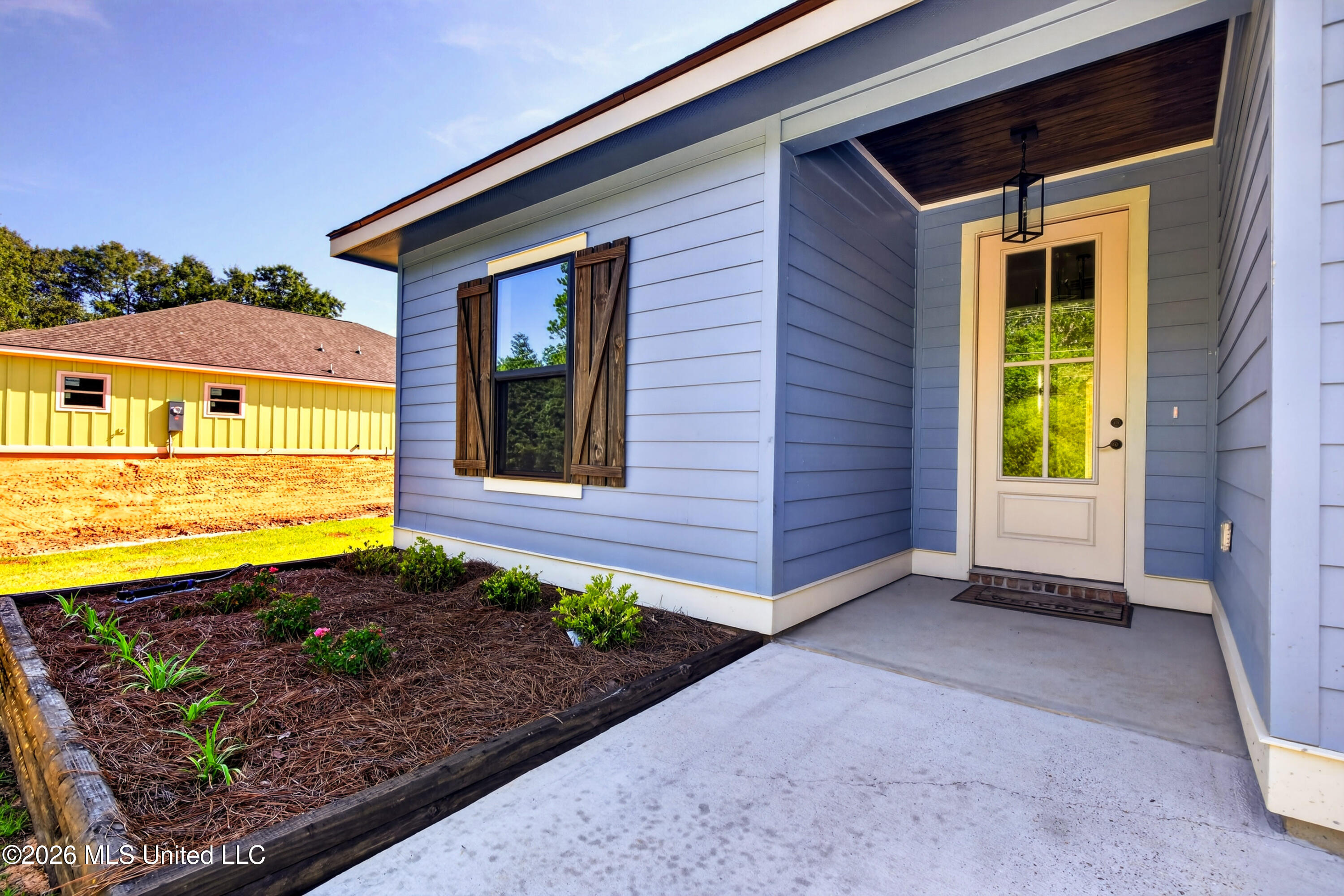 14210 3rd Avenue Property Photo 5