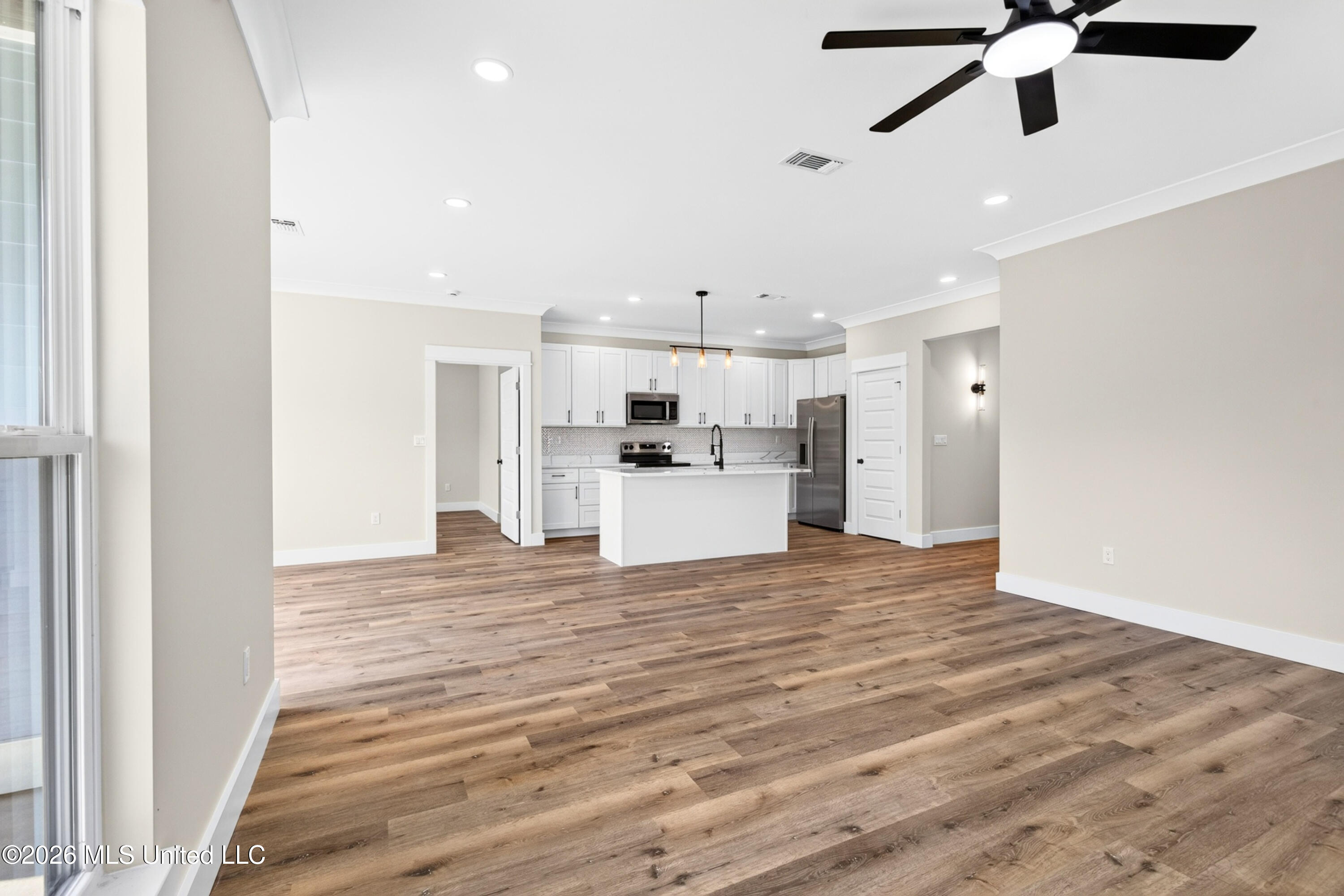14210 3rd Avenue Property Photo 11