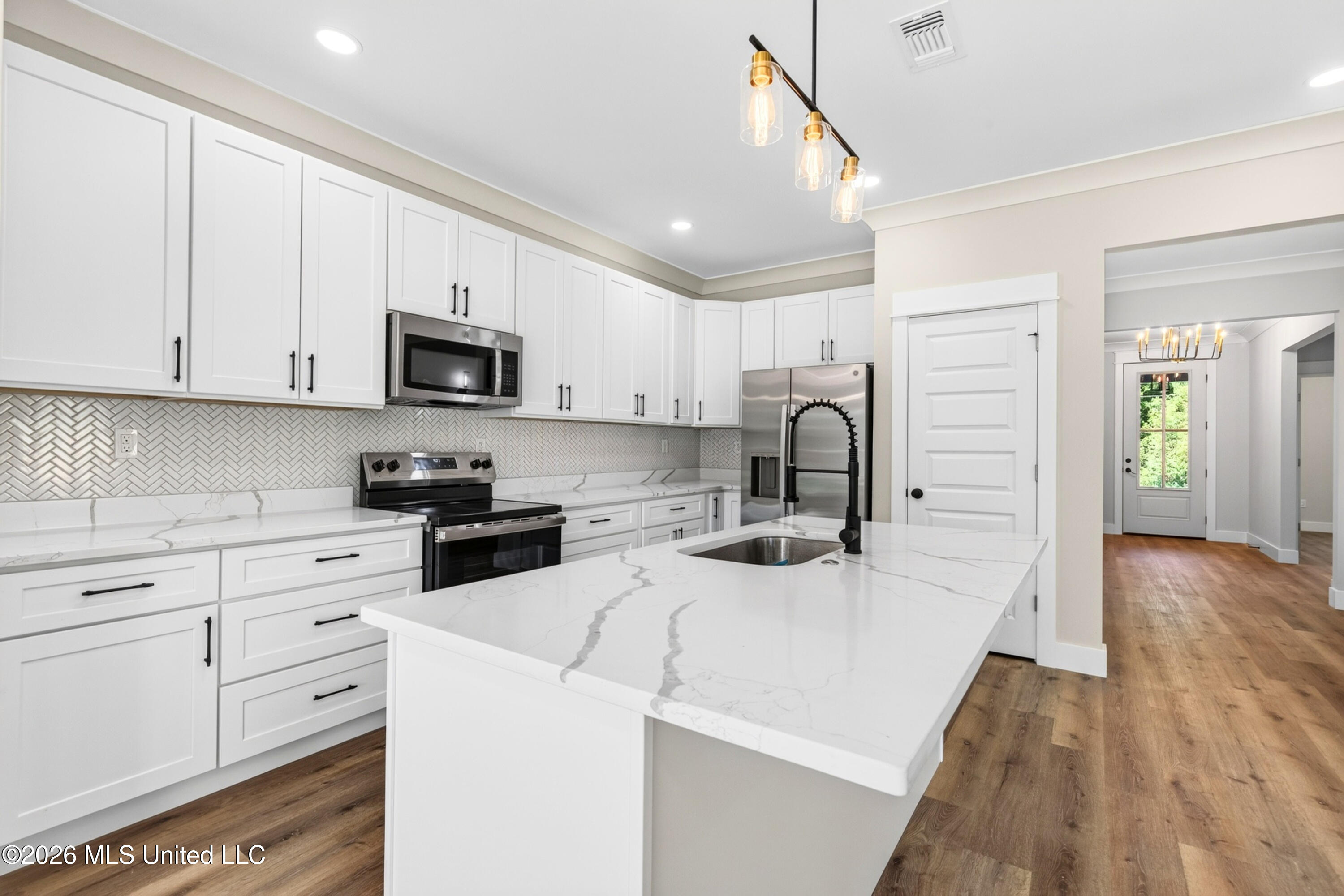 14210 3rd Avenue Property Photo 14