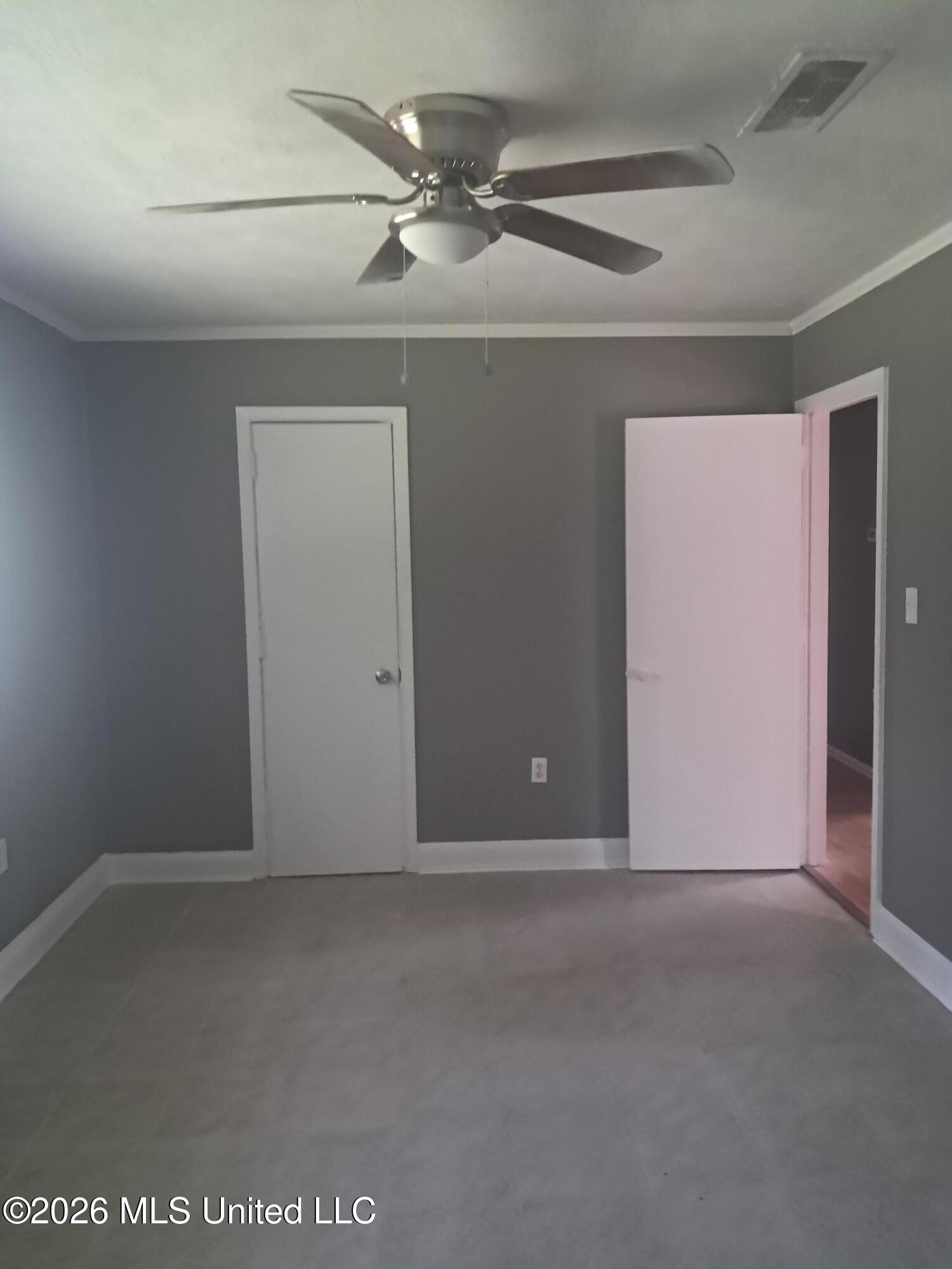 618 Queen Julianna Lane Property Photo 6
