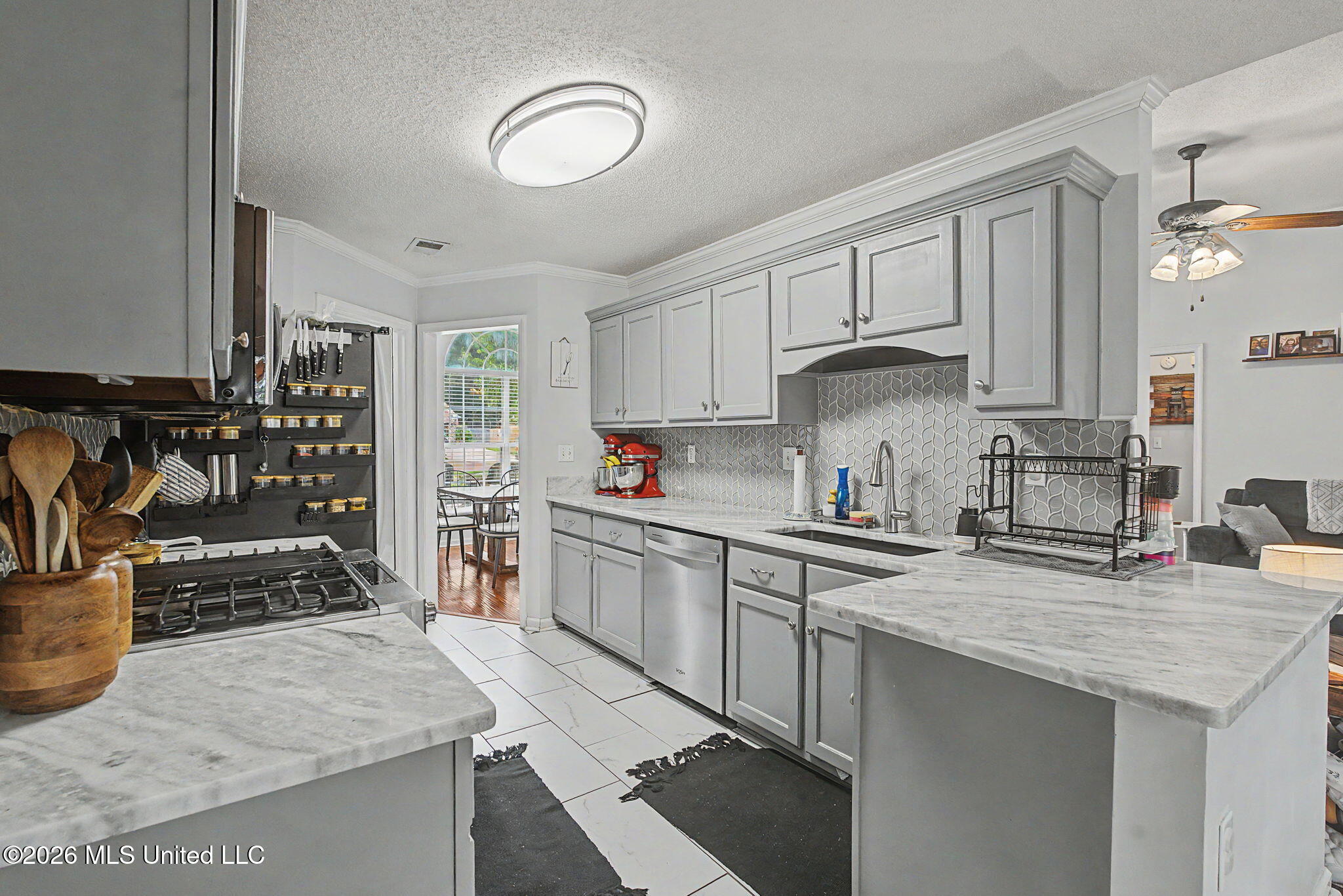 74 Lyla Cove Property Photo 9