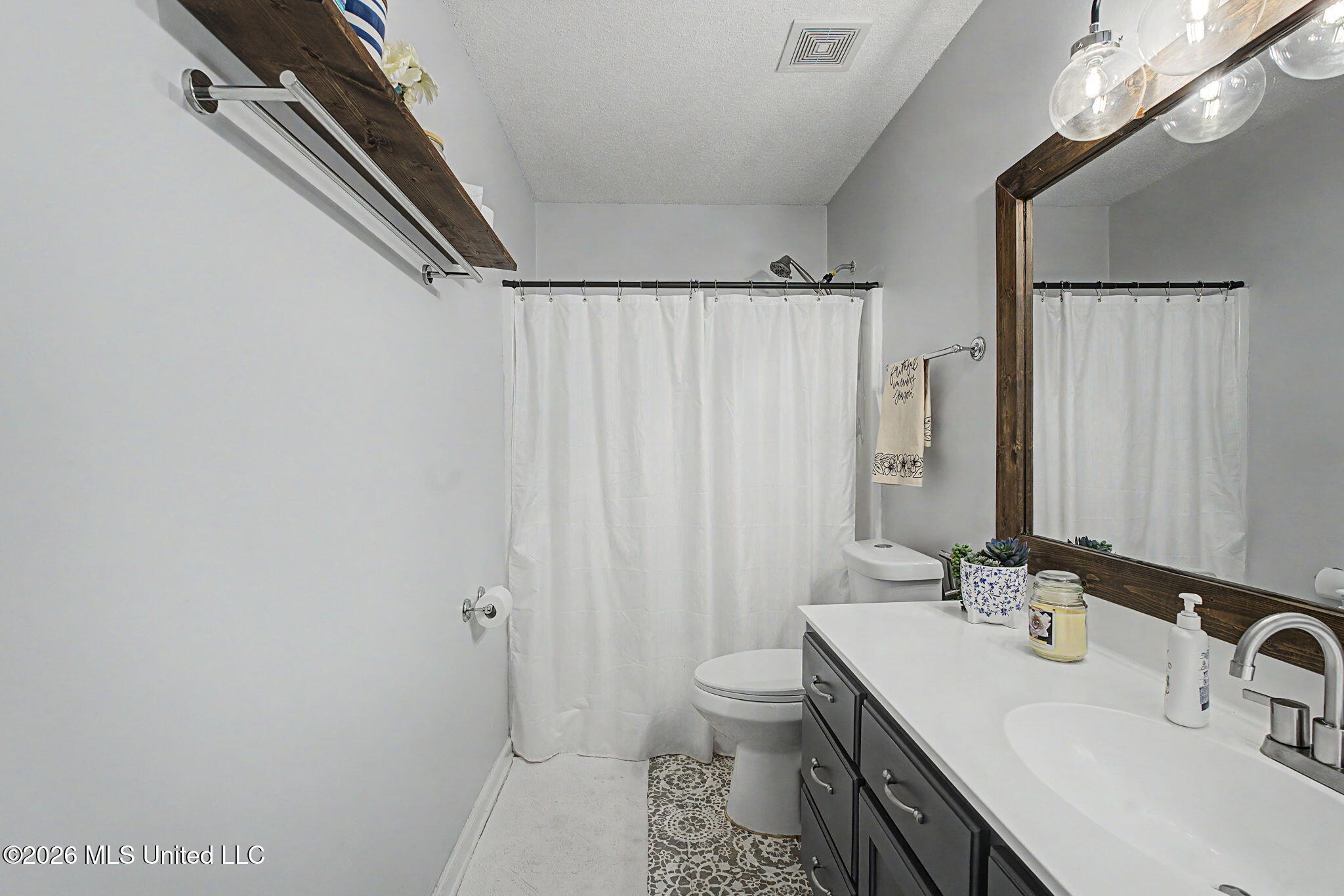 74 Lyla Cove Property Photo 20