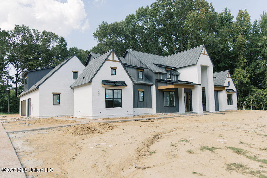 1582 Ella Cove Property Photo 1