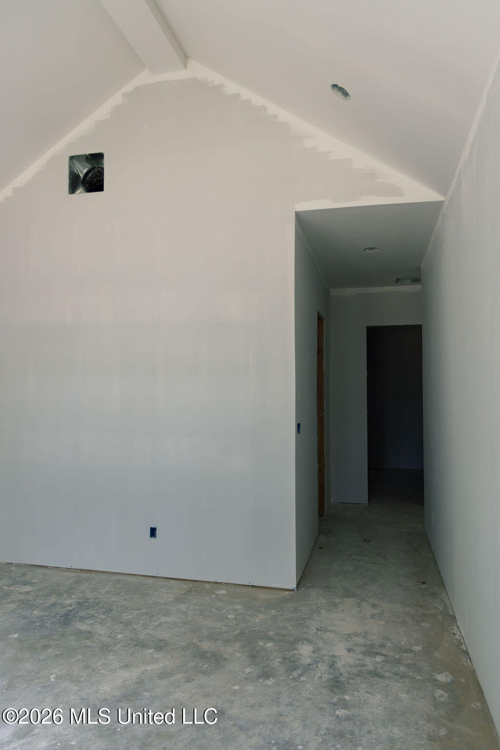 1582 Ella Cove Property Photo 14