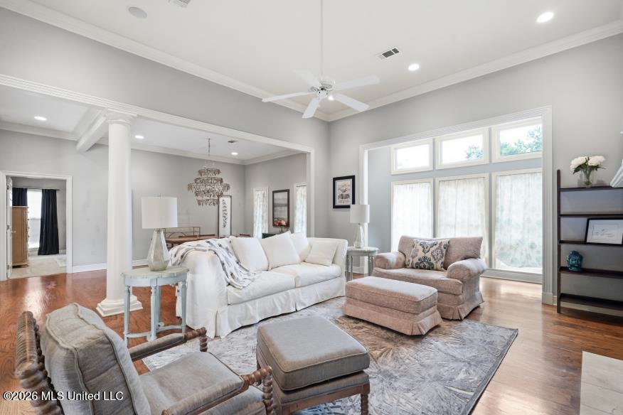 37 Village Green Circle Property Photo 10