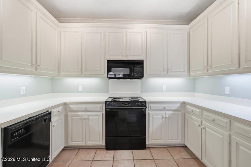 37 Village Green Circle Property Photo 20