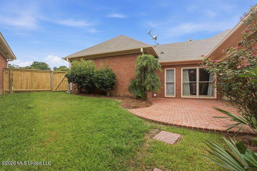 37 Village Green Circle Property Photo 40