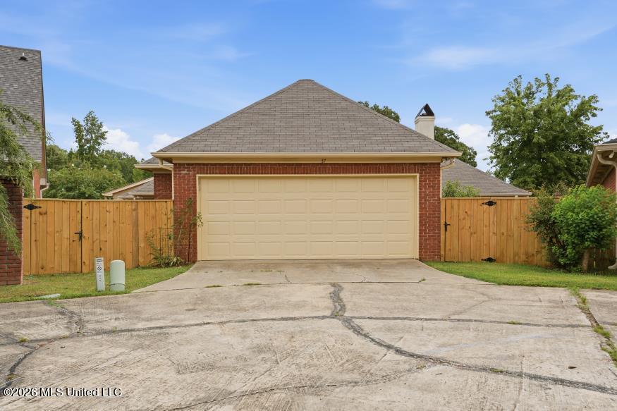 37 Village Green Circle Property Photo 41