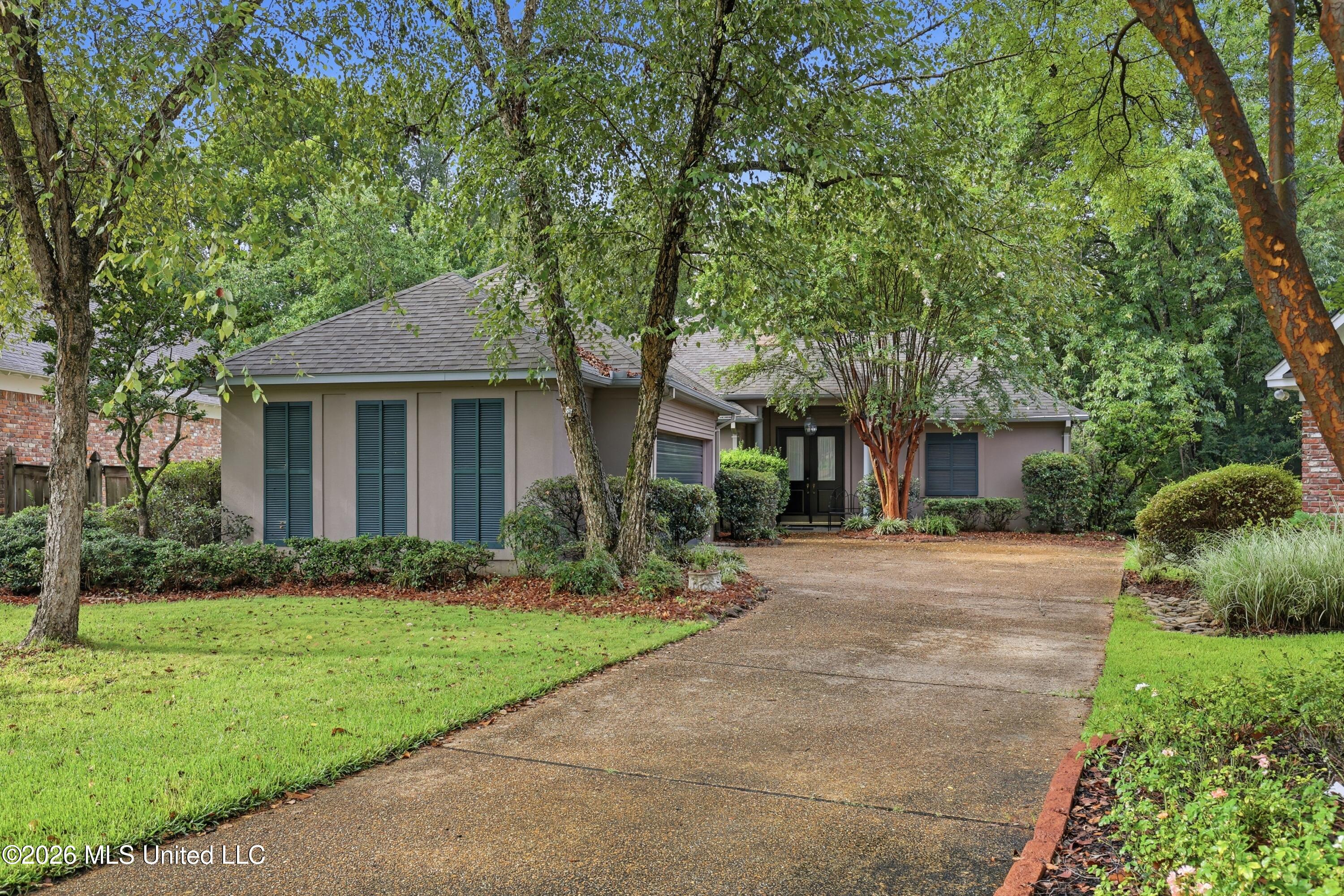 413 Eastpointe Cove