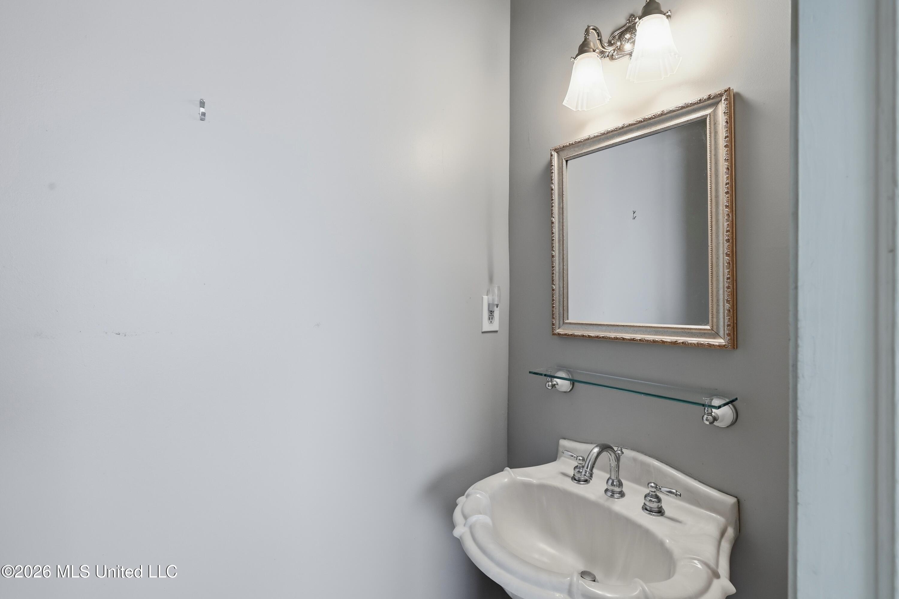 413 Eastpointe Cove Property Photo 32