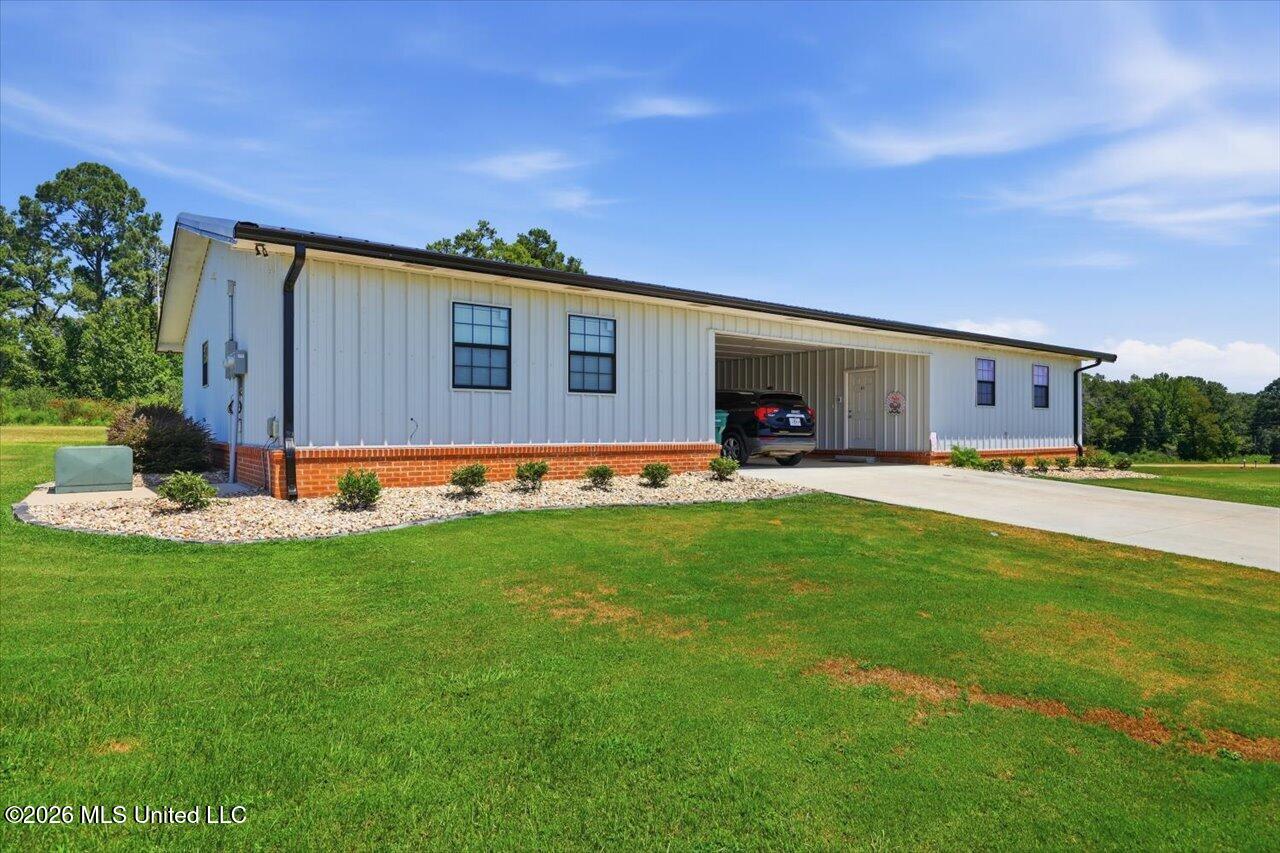 612 U.s. 51 Property Photo 91