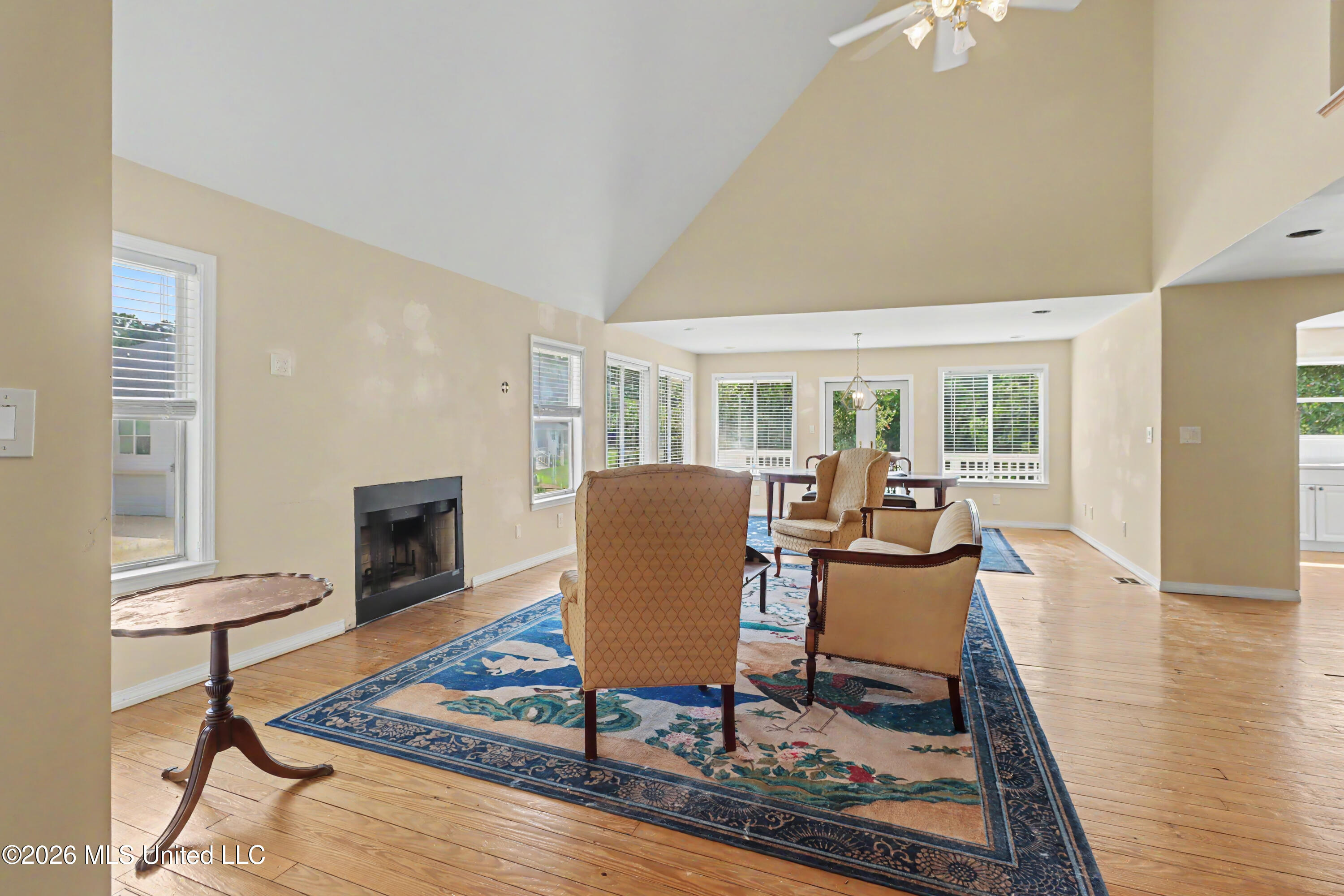 411 Wulff Drive Property Photo 9