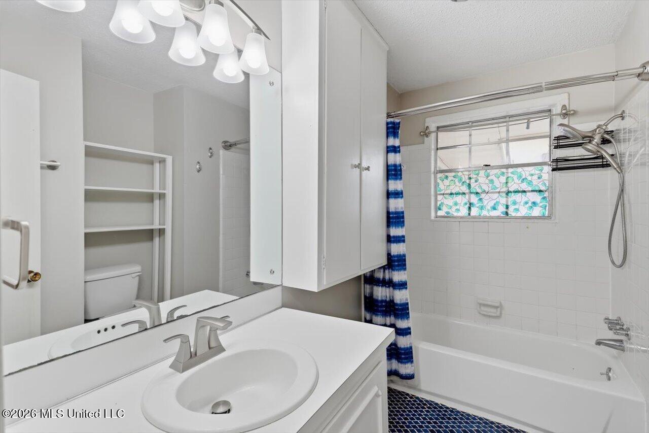 110 Van Doren Drive Property Photo 24
