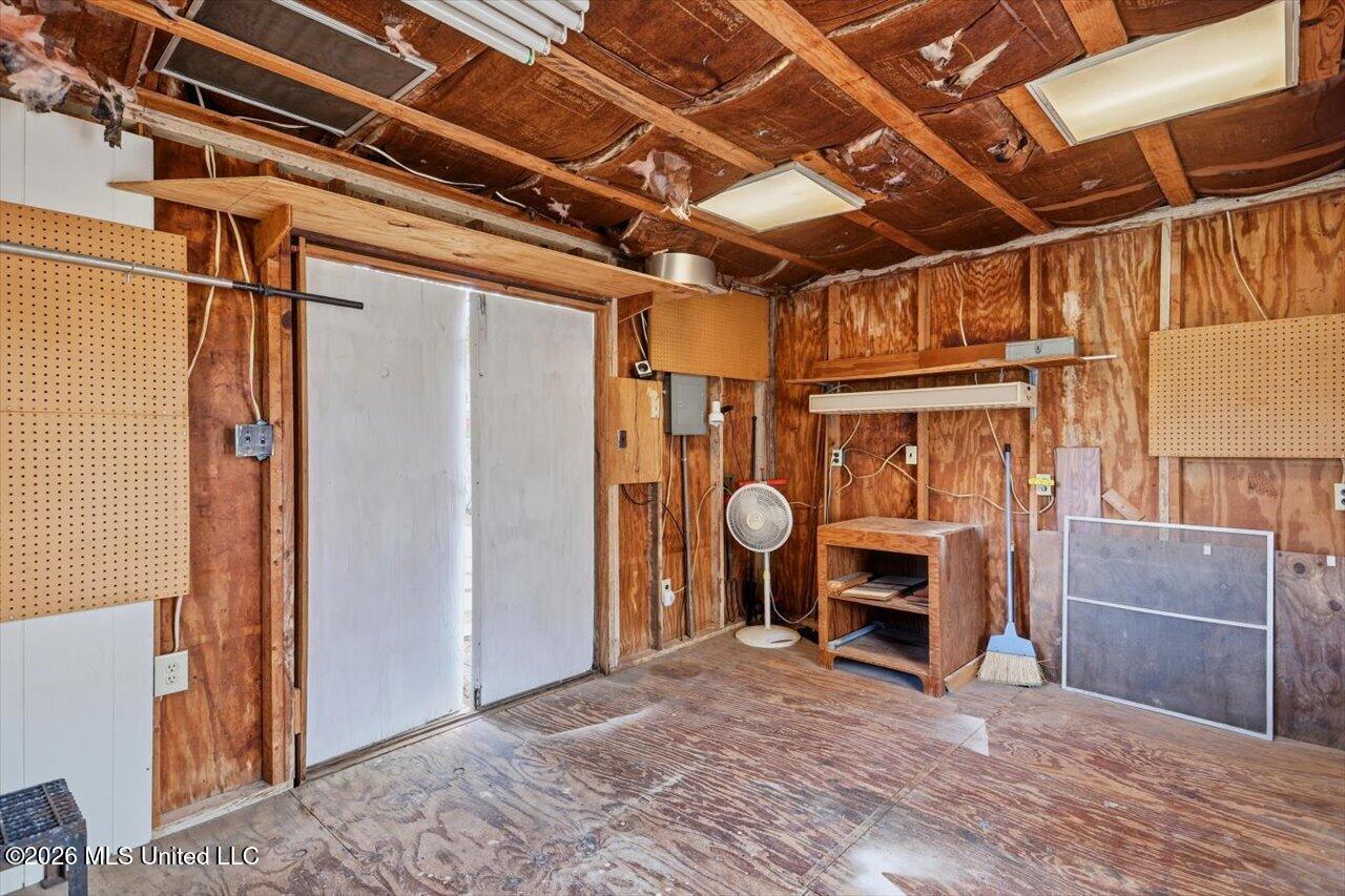 110 Van Doren Drive Property Photo 31