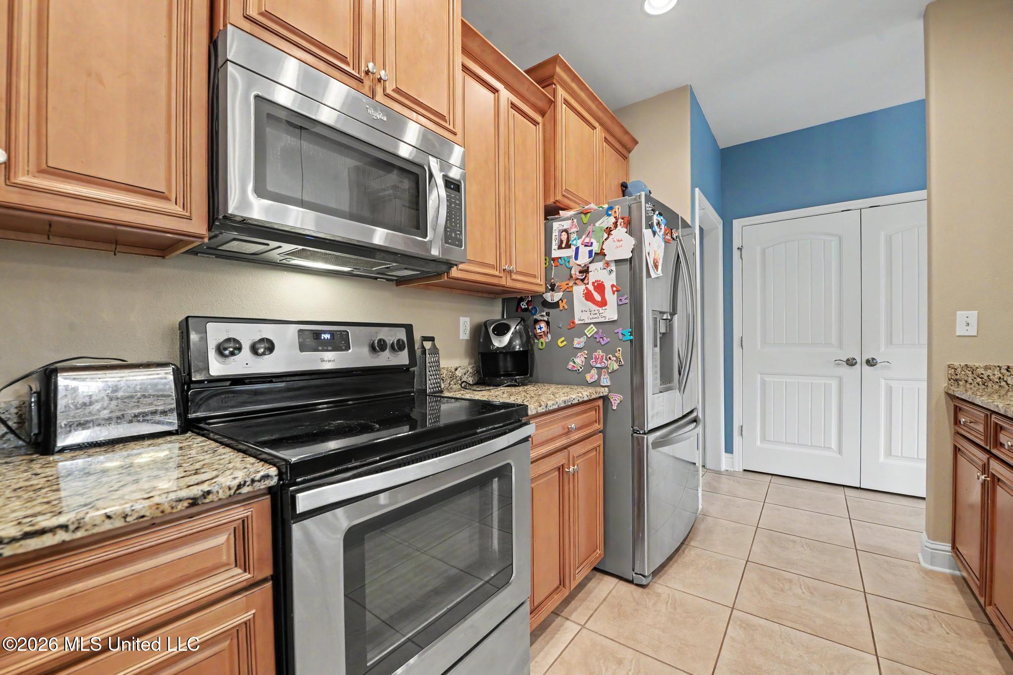 13741 Windwood Drive Property Photo 10