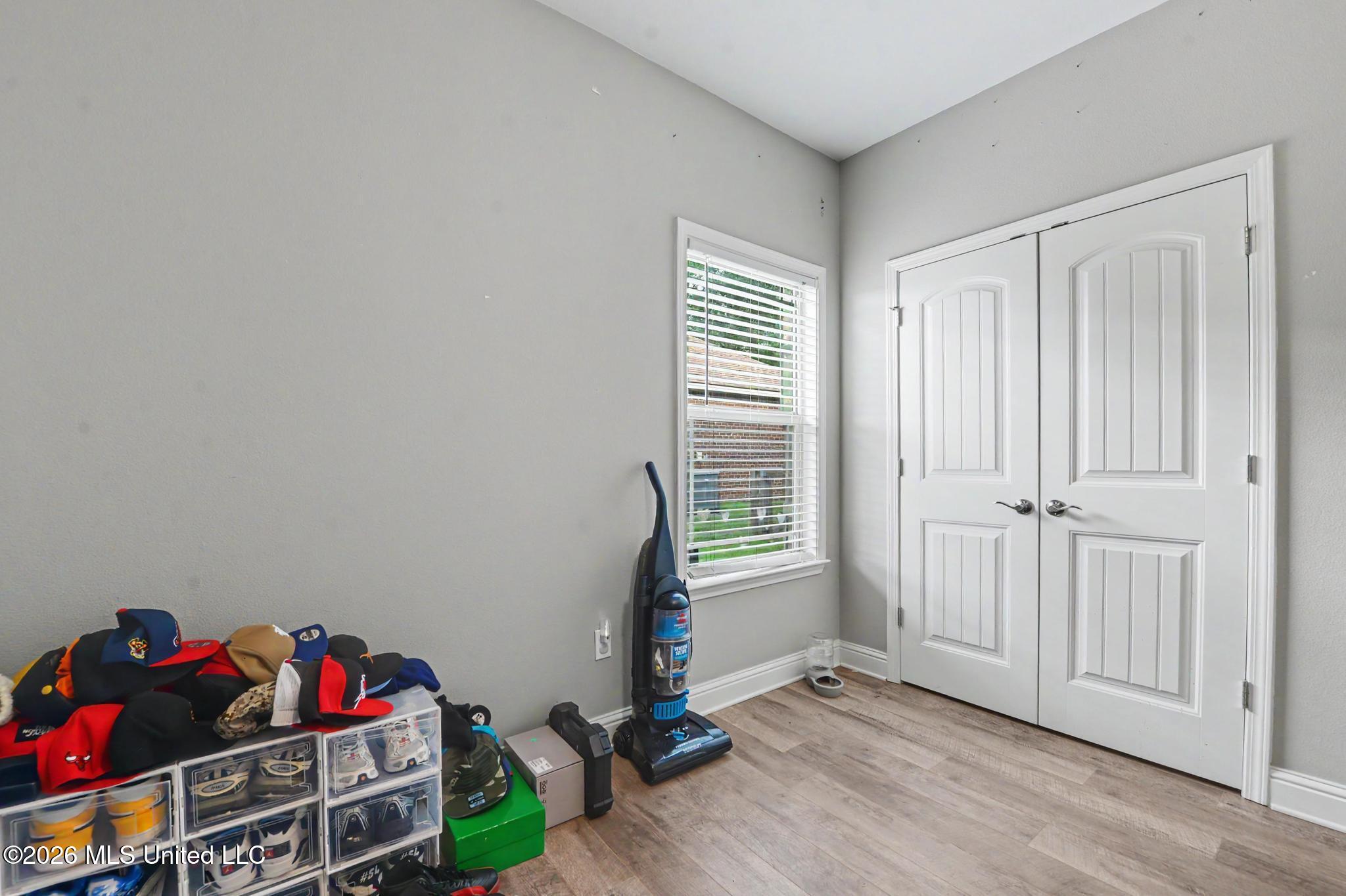 13741 Windwood Drive Property Photo 18