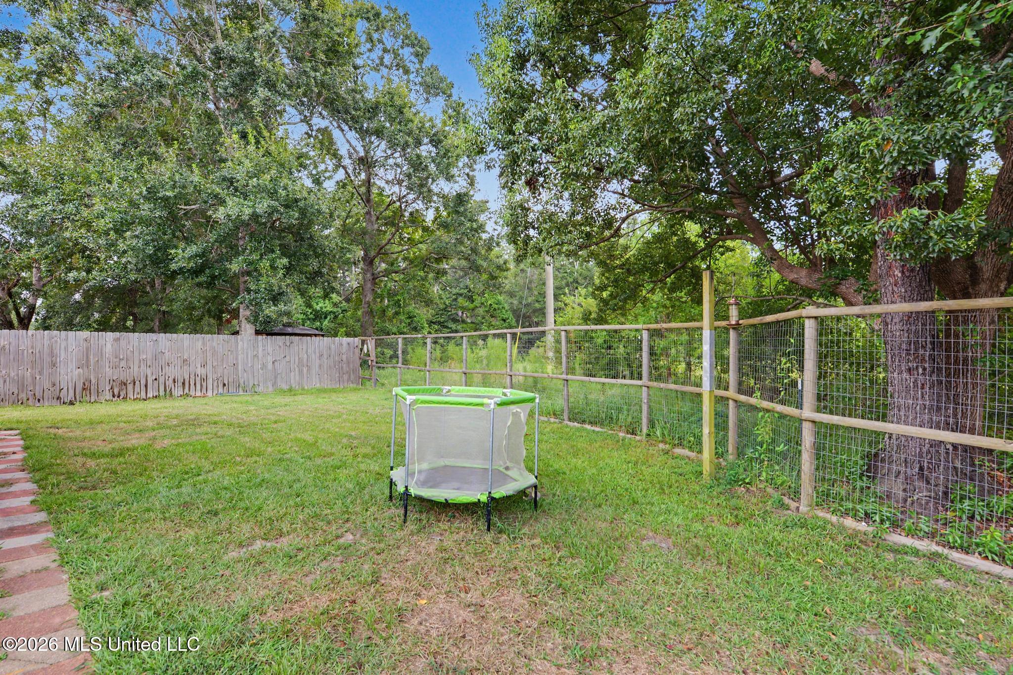 13741 Windwood Drive Property Photo 20