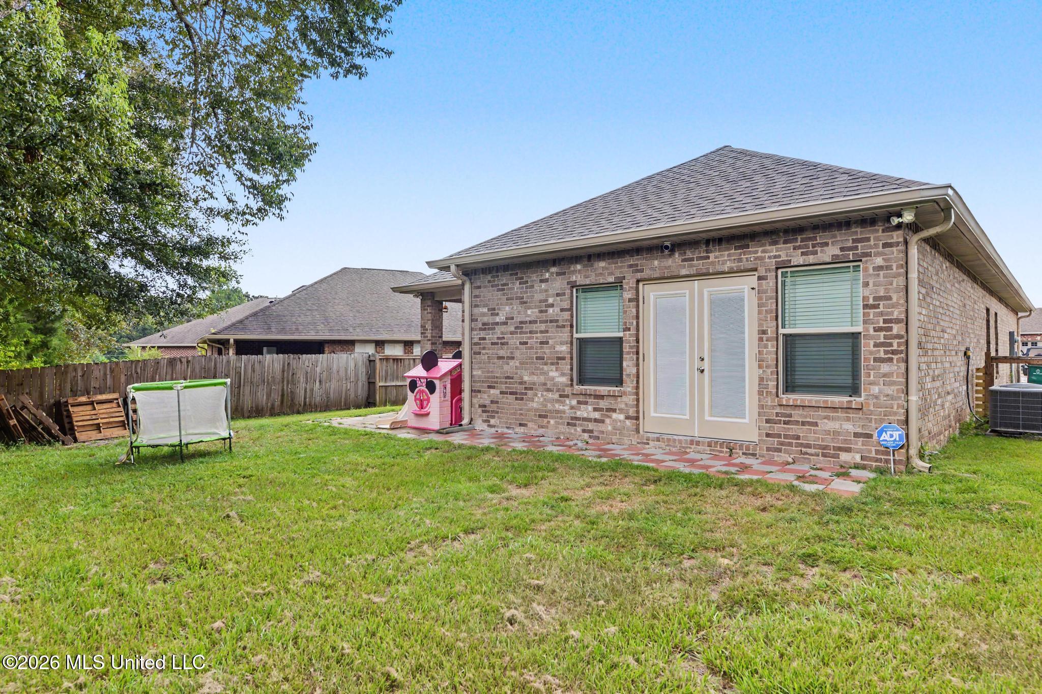 13741 Windwood Drive Property Photo 21