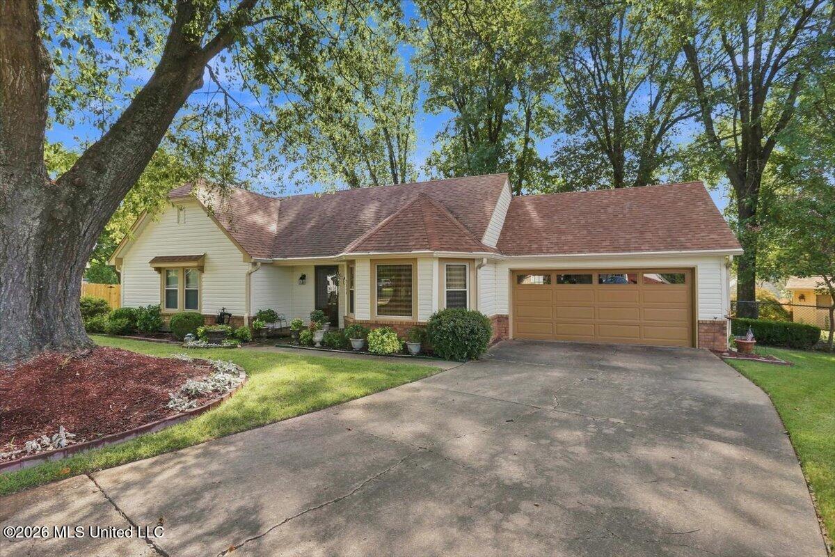 7340 Cedardale Cove Property Photo 2